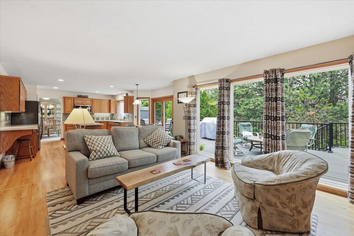4709 E 41st Ct - Photo 12