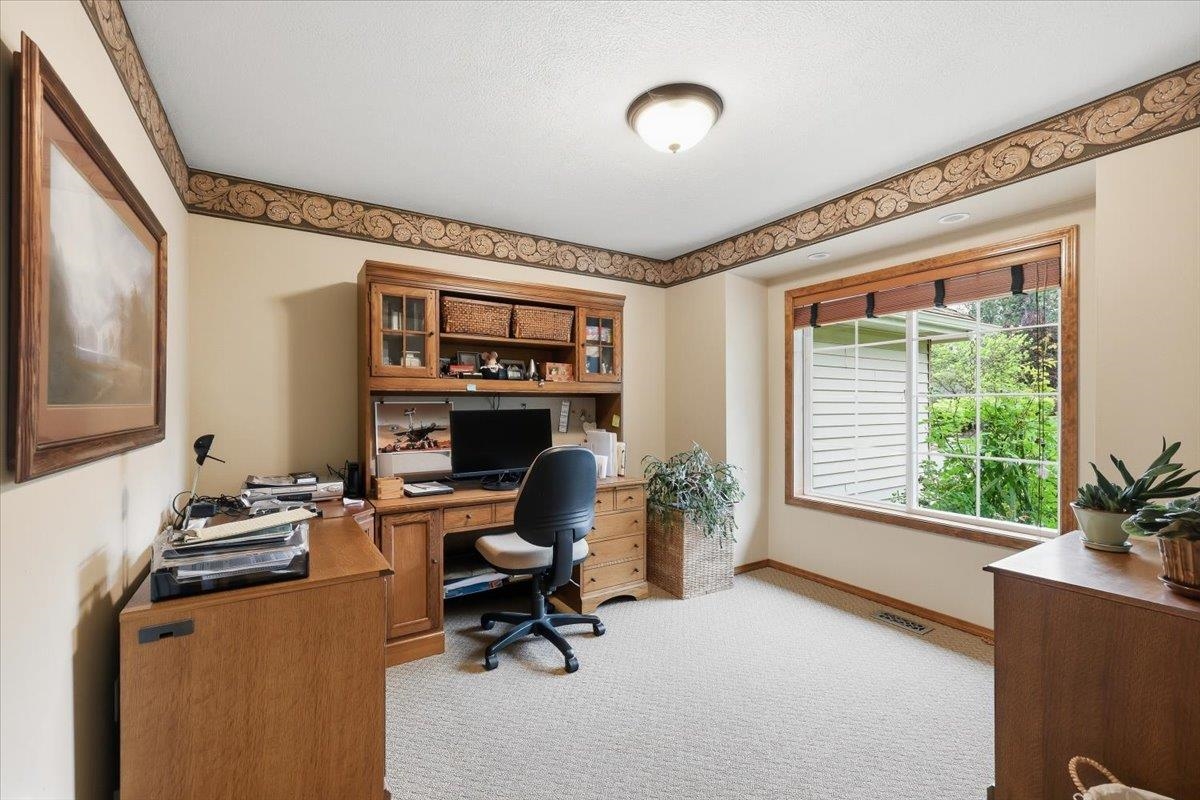 4709 E 41st Ct - Photo 5