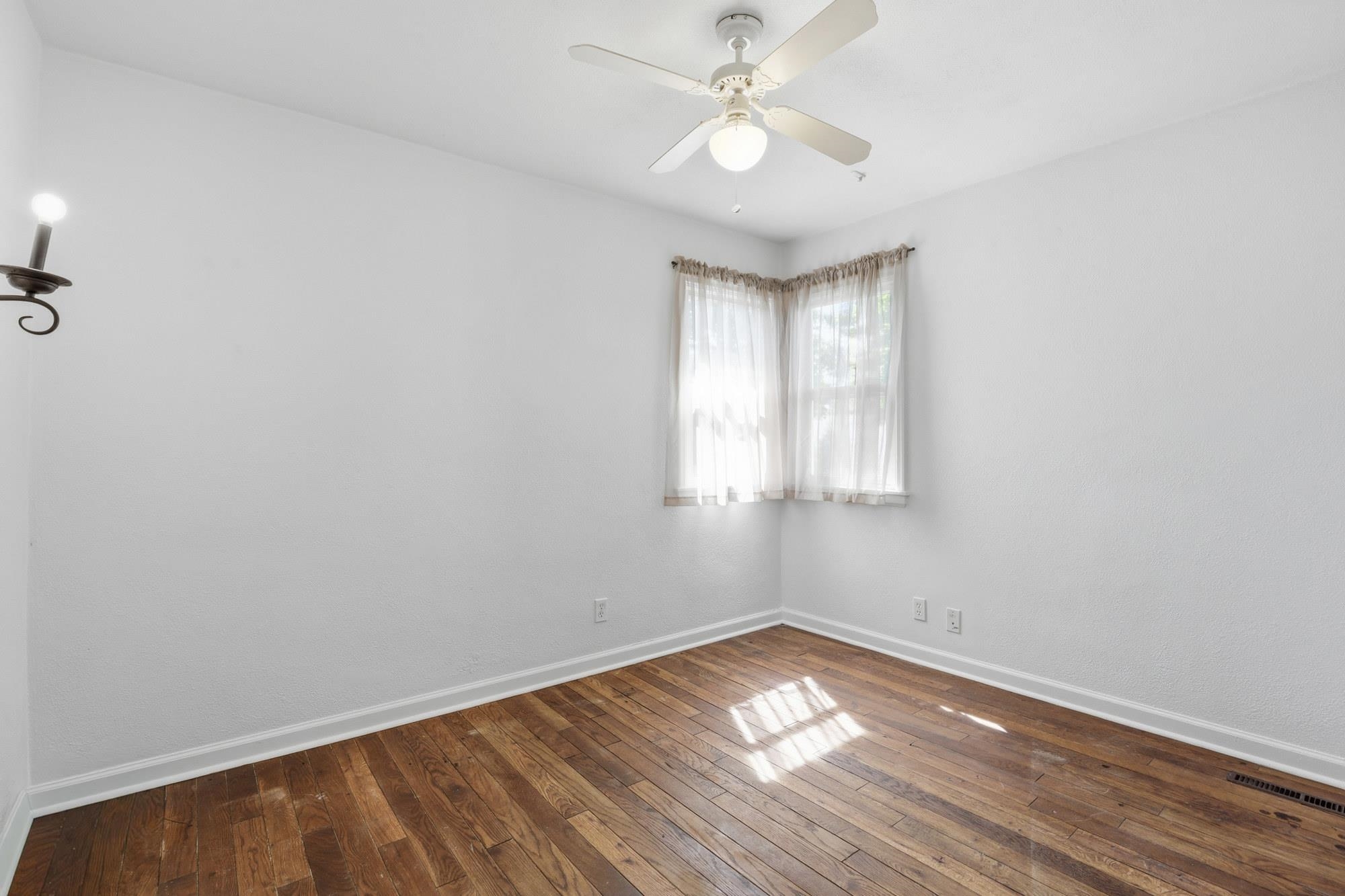 3518 W Providence Ave - Photo 11