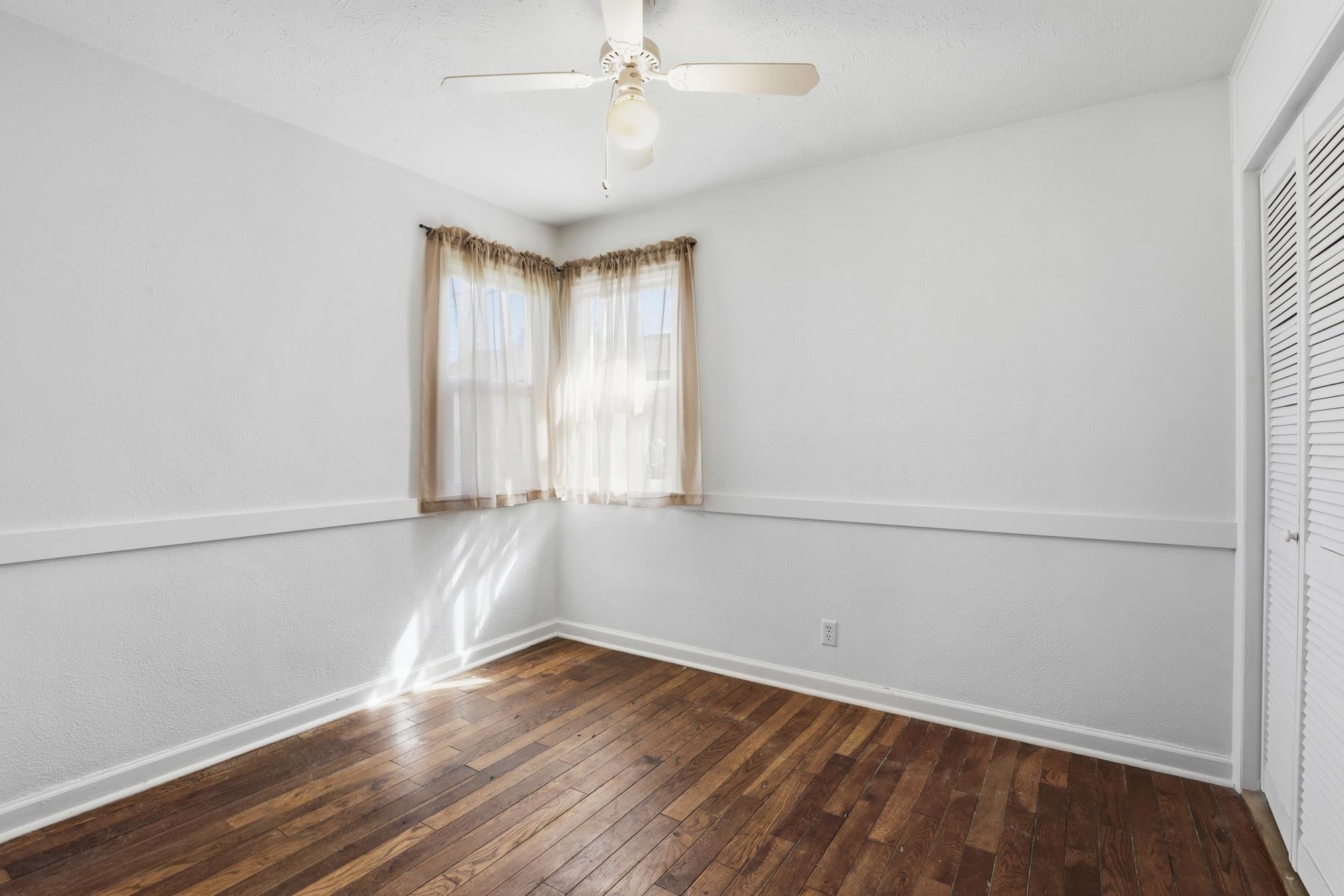 3518 W Providence Ave - Photo 12