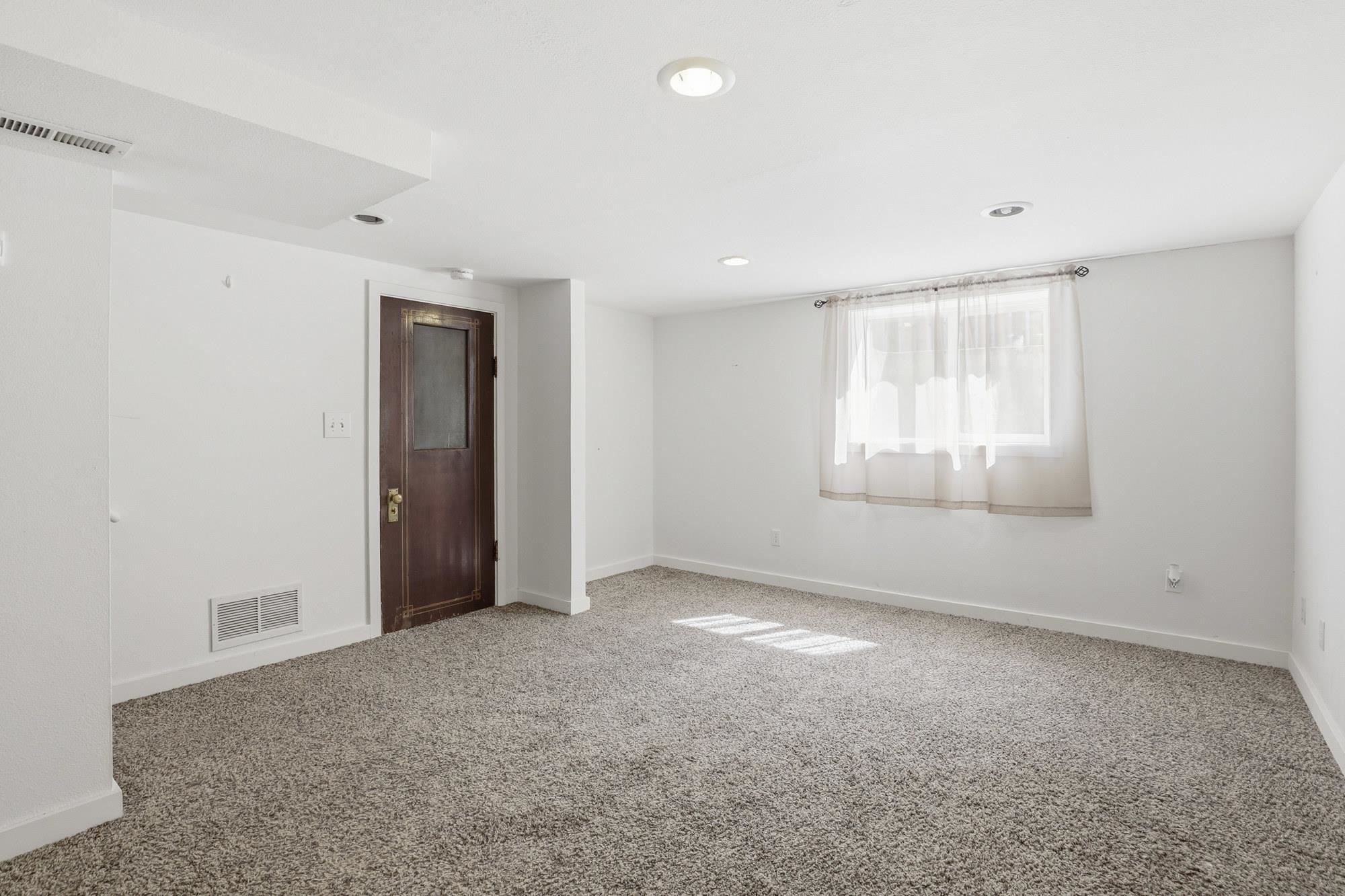 3518 W Providence Ave - Photo 15