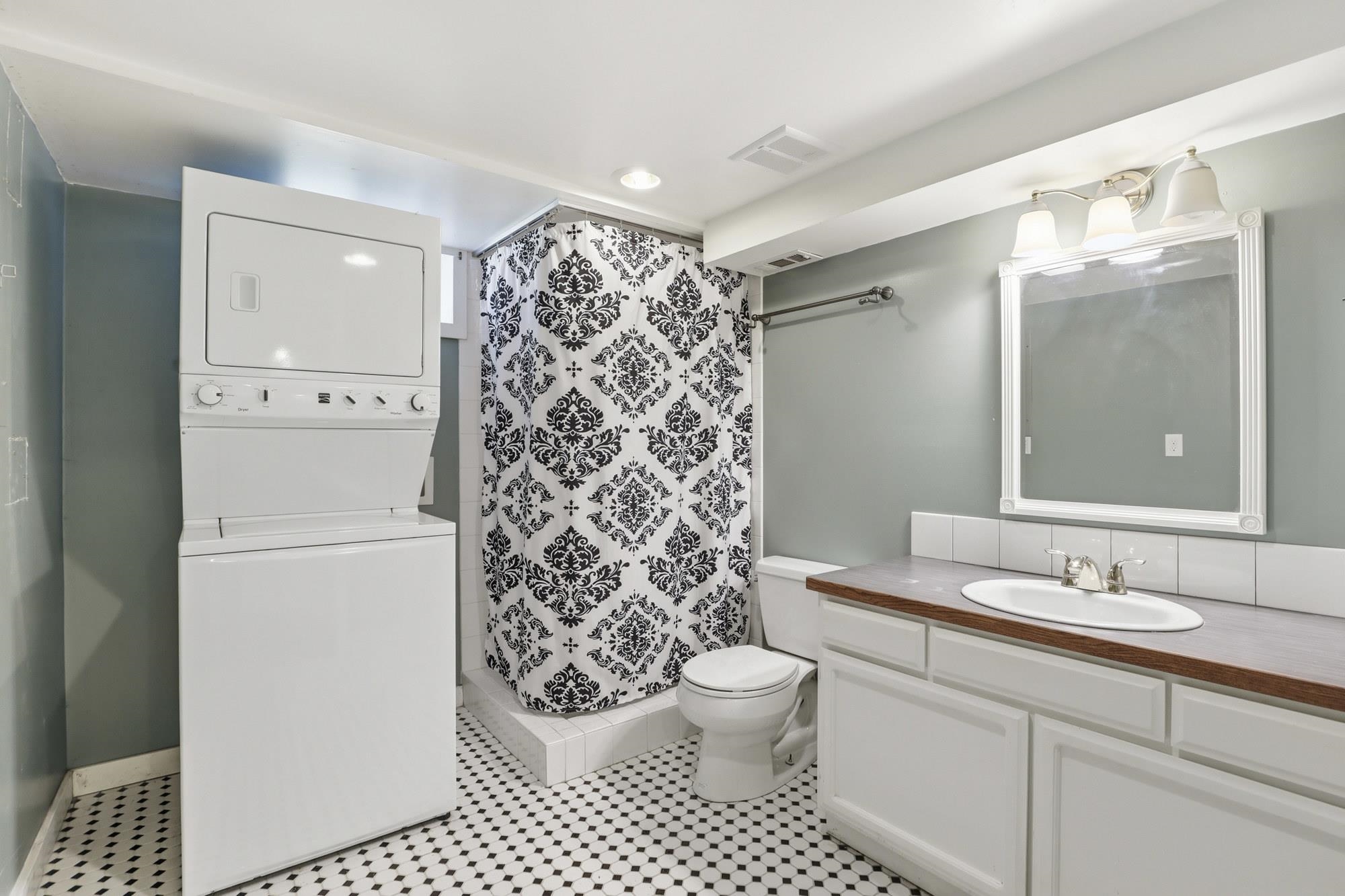 3518 W Providence Ave - Photo 18