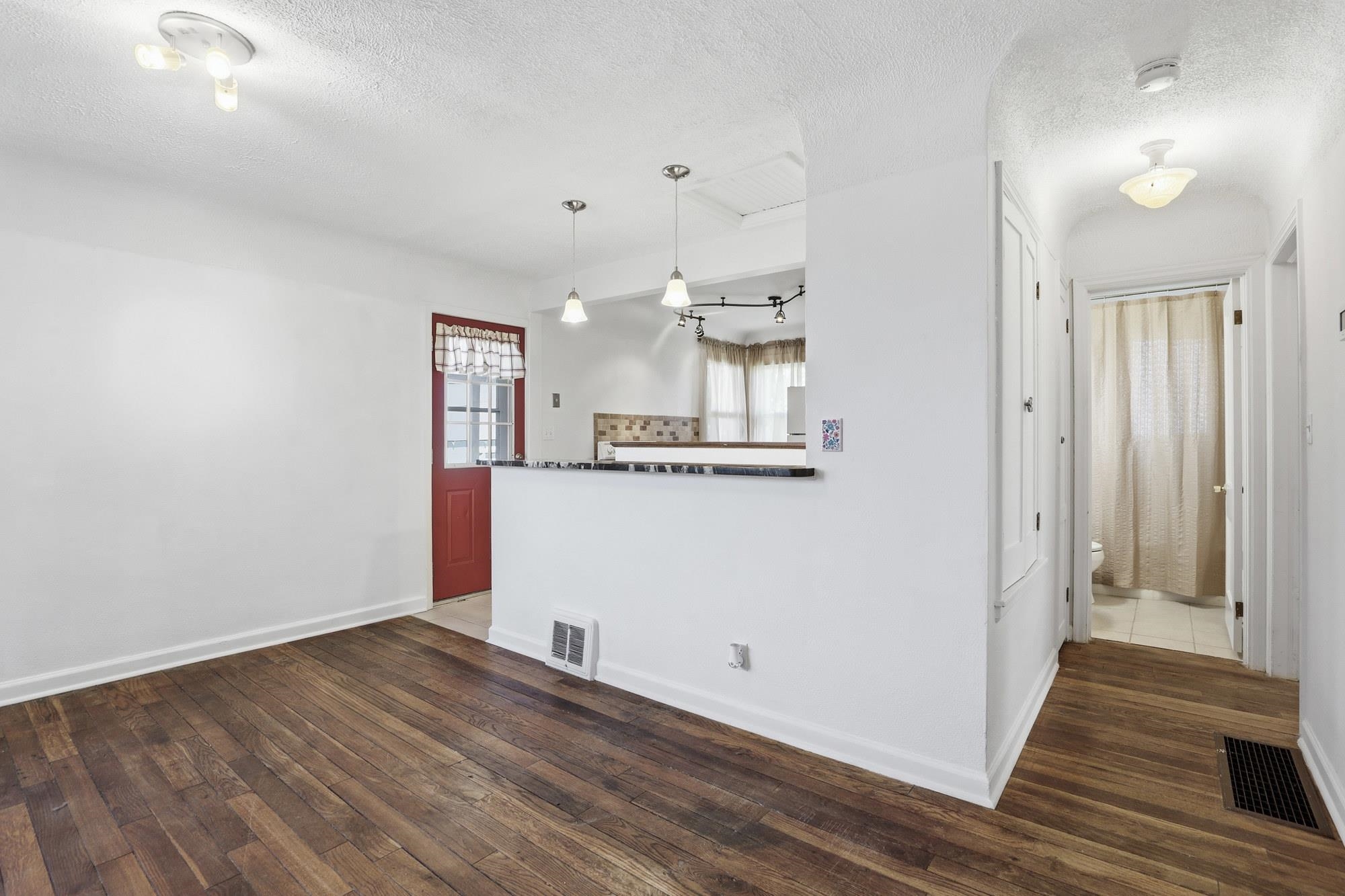 3518 W Providence Ave - Photo 4