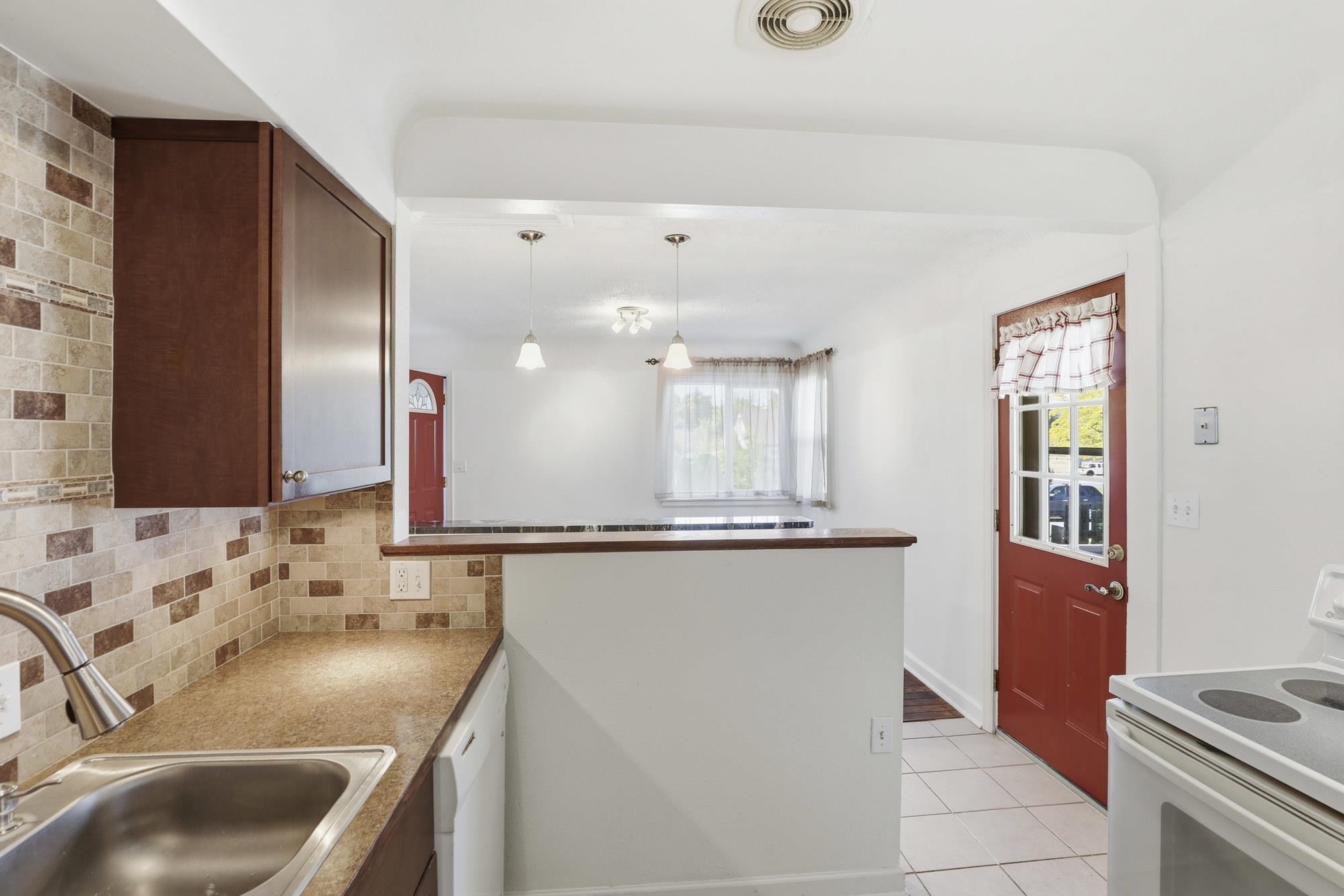 3518 W Providence Ave - Photo 9