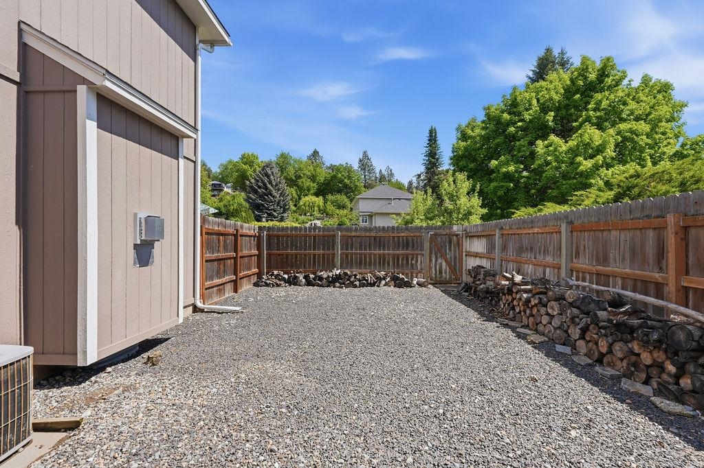 2215 S Sonora St - Photo 39