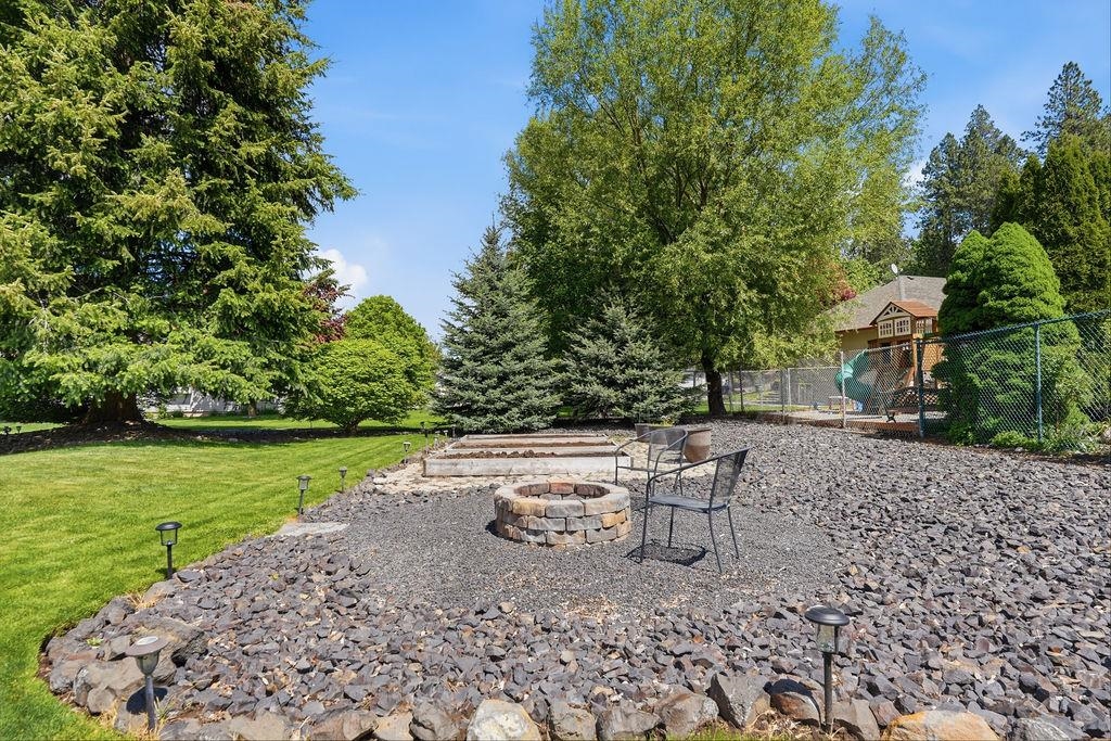 2215 S Sonora St - Photo 41
