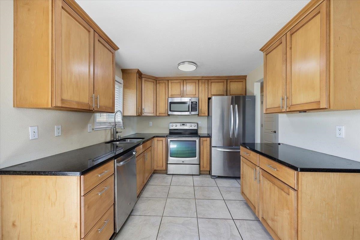 516 N Ella Rd - Photo 4