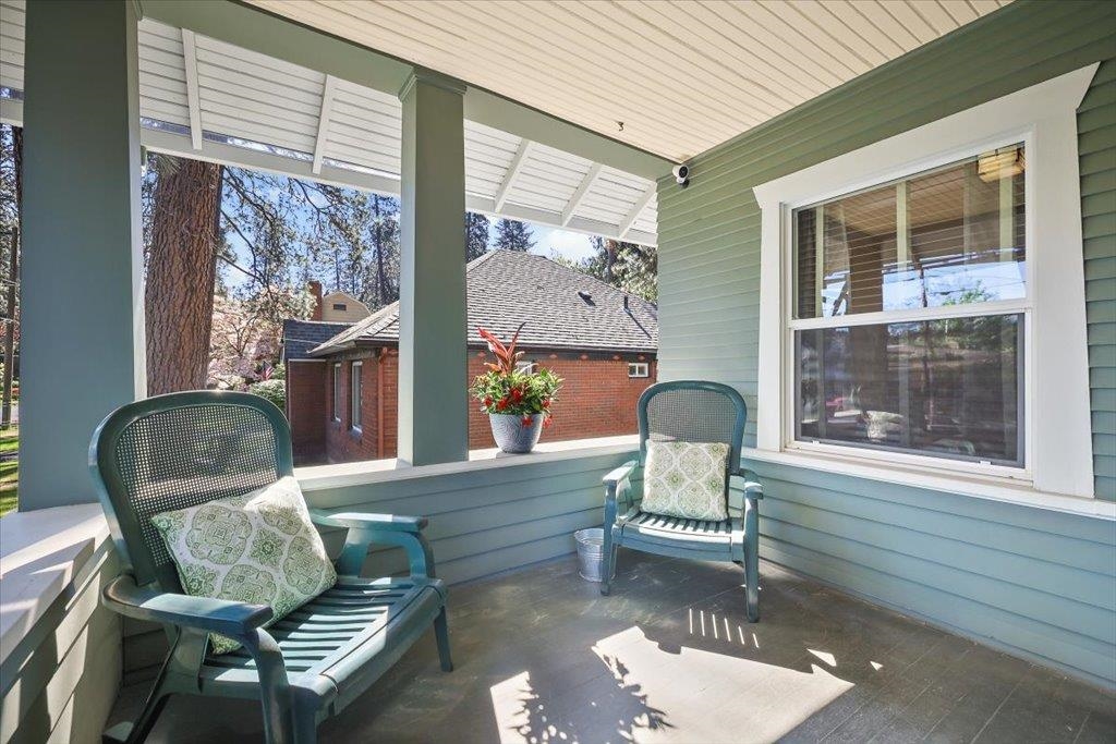 1014 E 18TH Ave - Photo 4