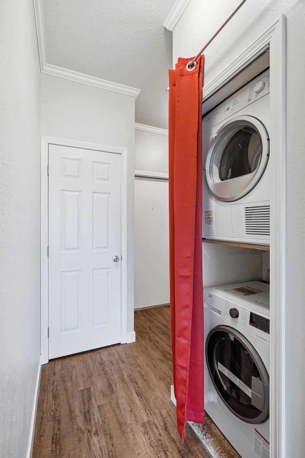 214 W 6th Ave - Photo 16