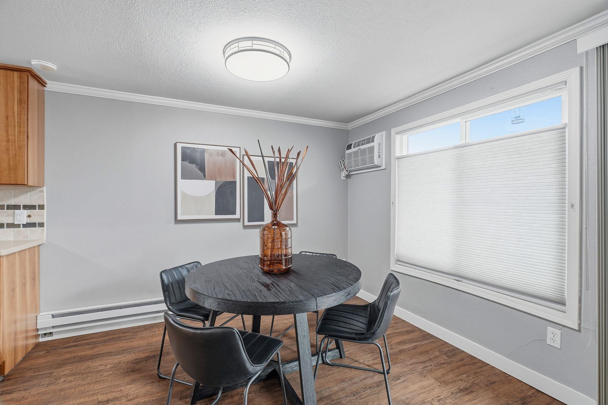 214 W 6th Ave - Photo 7