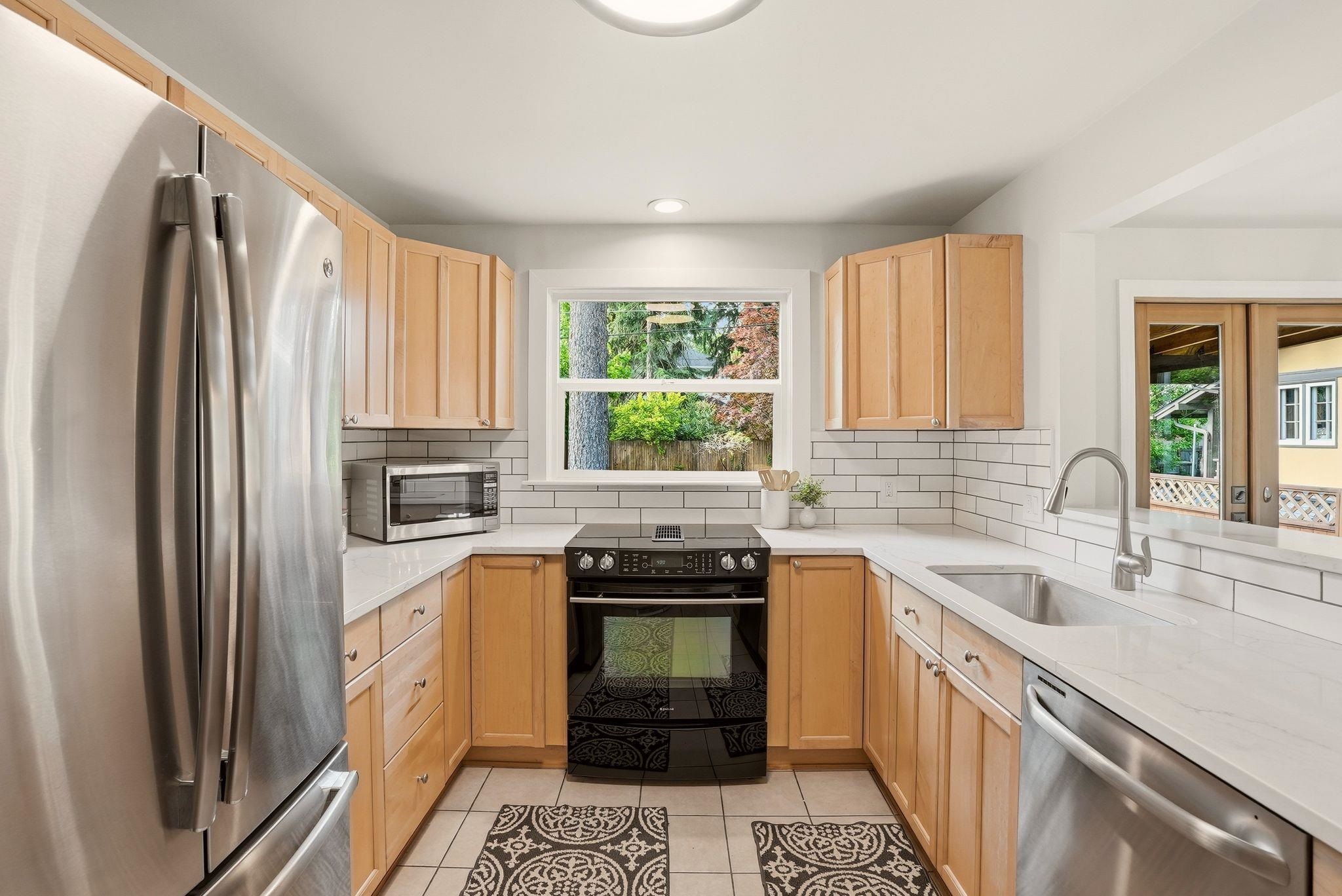 127 W 26th Ave - Photo 11