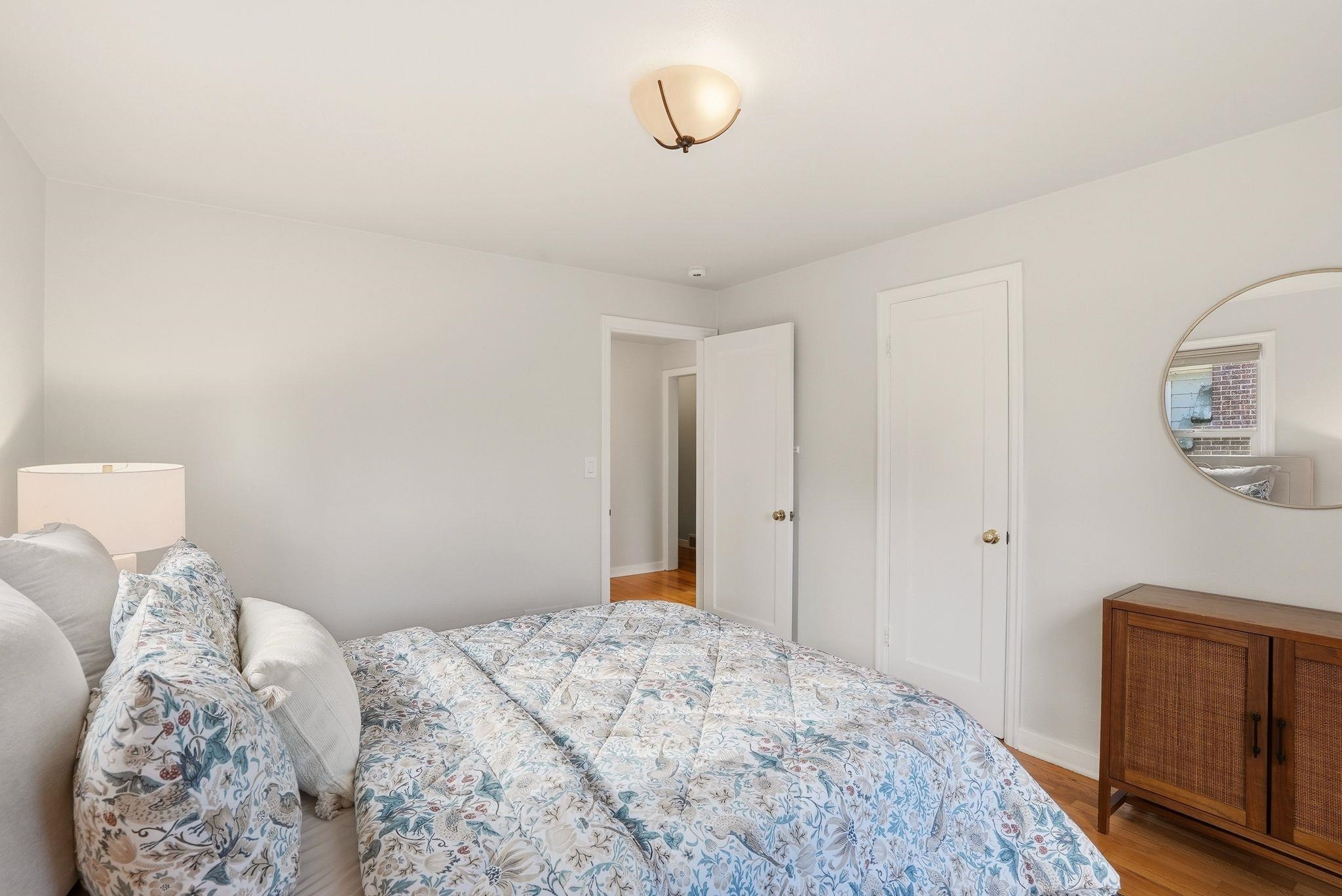 127 W 26th Ave - Photo 15