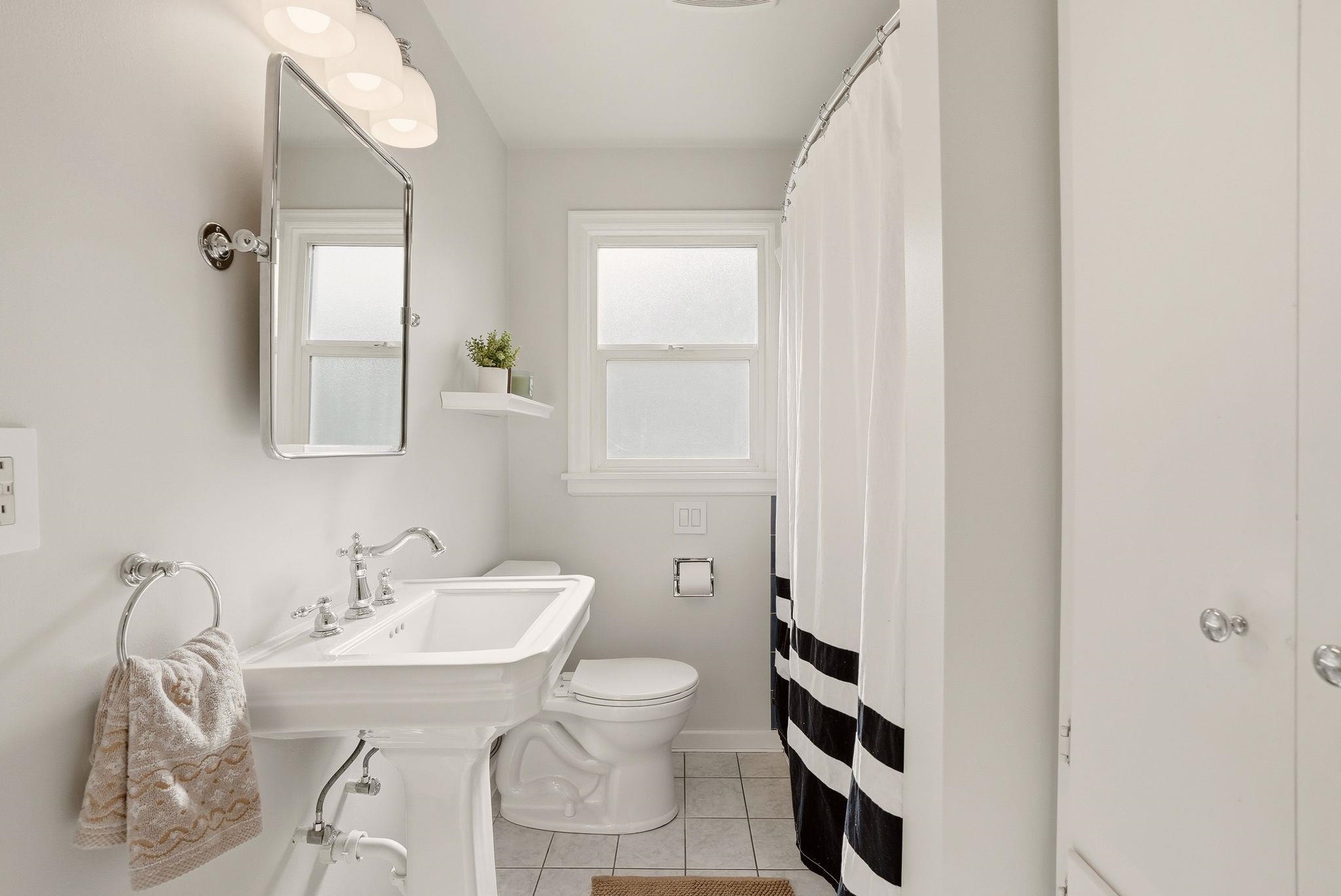 127 W 26th Ave - Photo 16