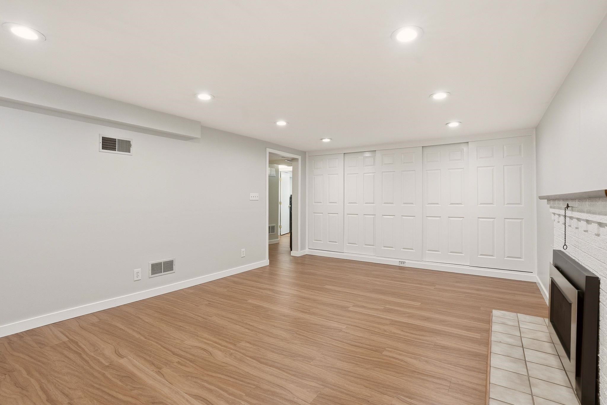 127 W 26th Ave - Photo 20