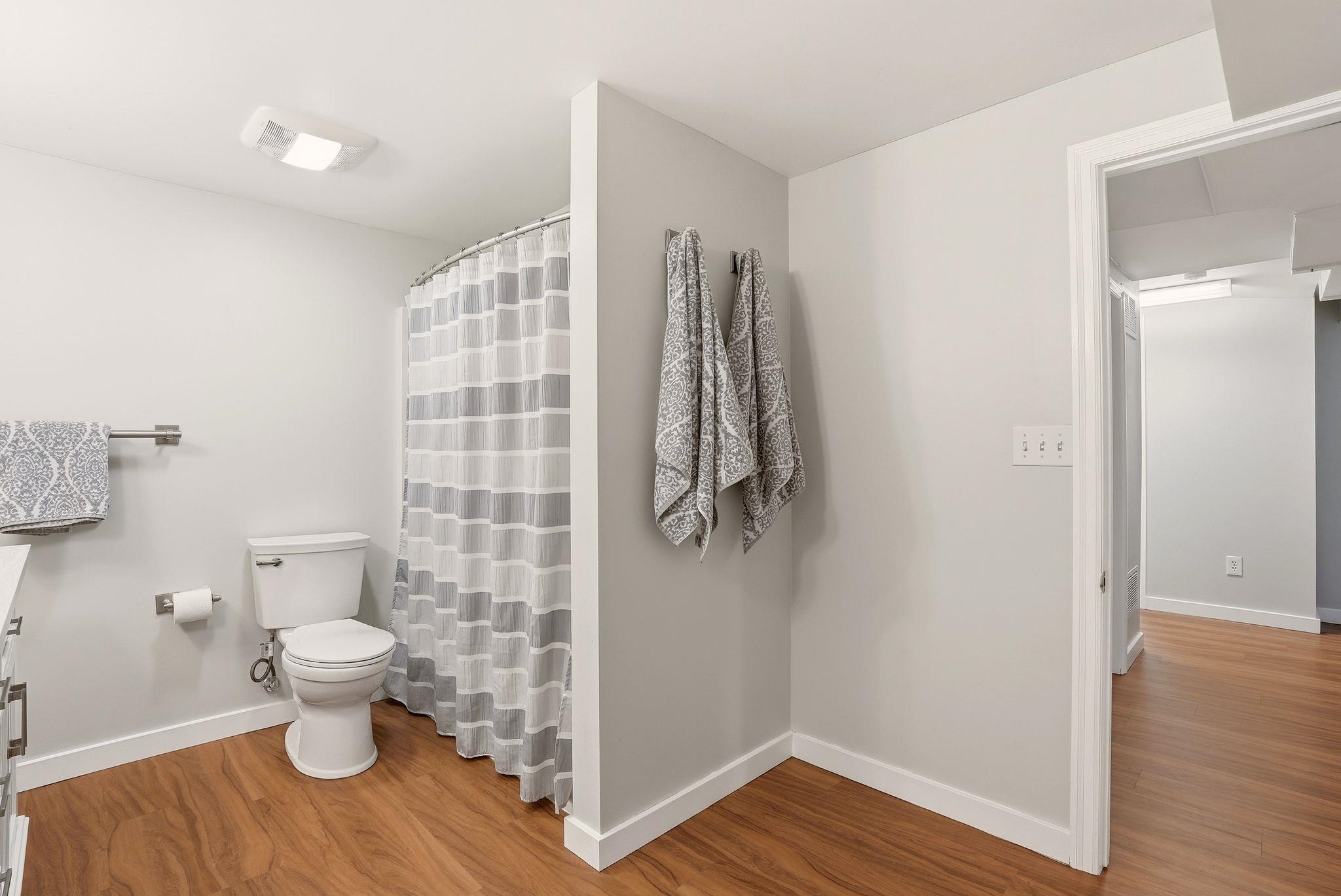 127 W 26th Ave - Photo 23