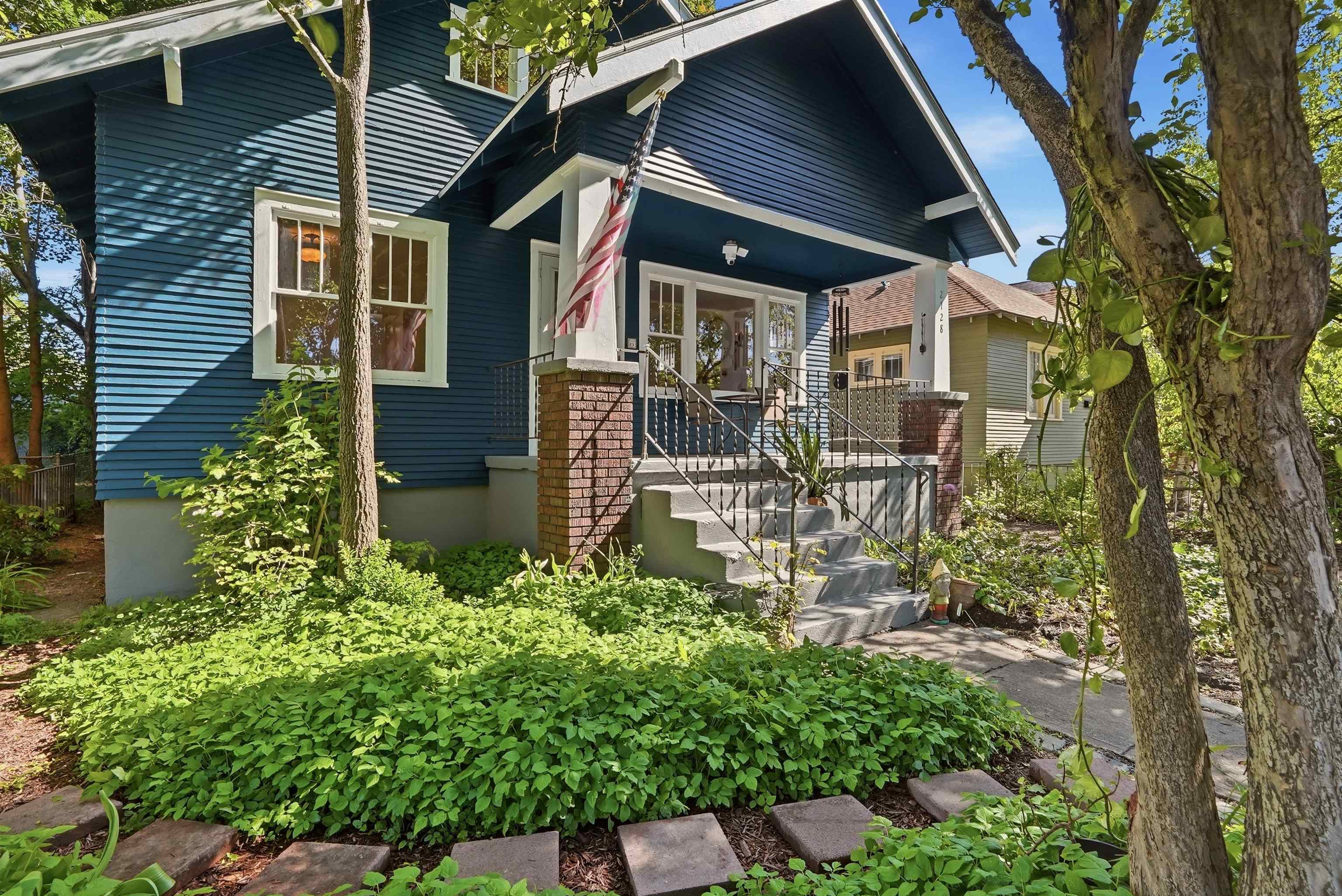 2728 W Gardner Ave - Photo 2