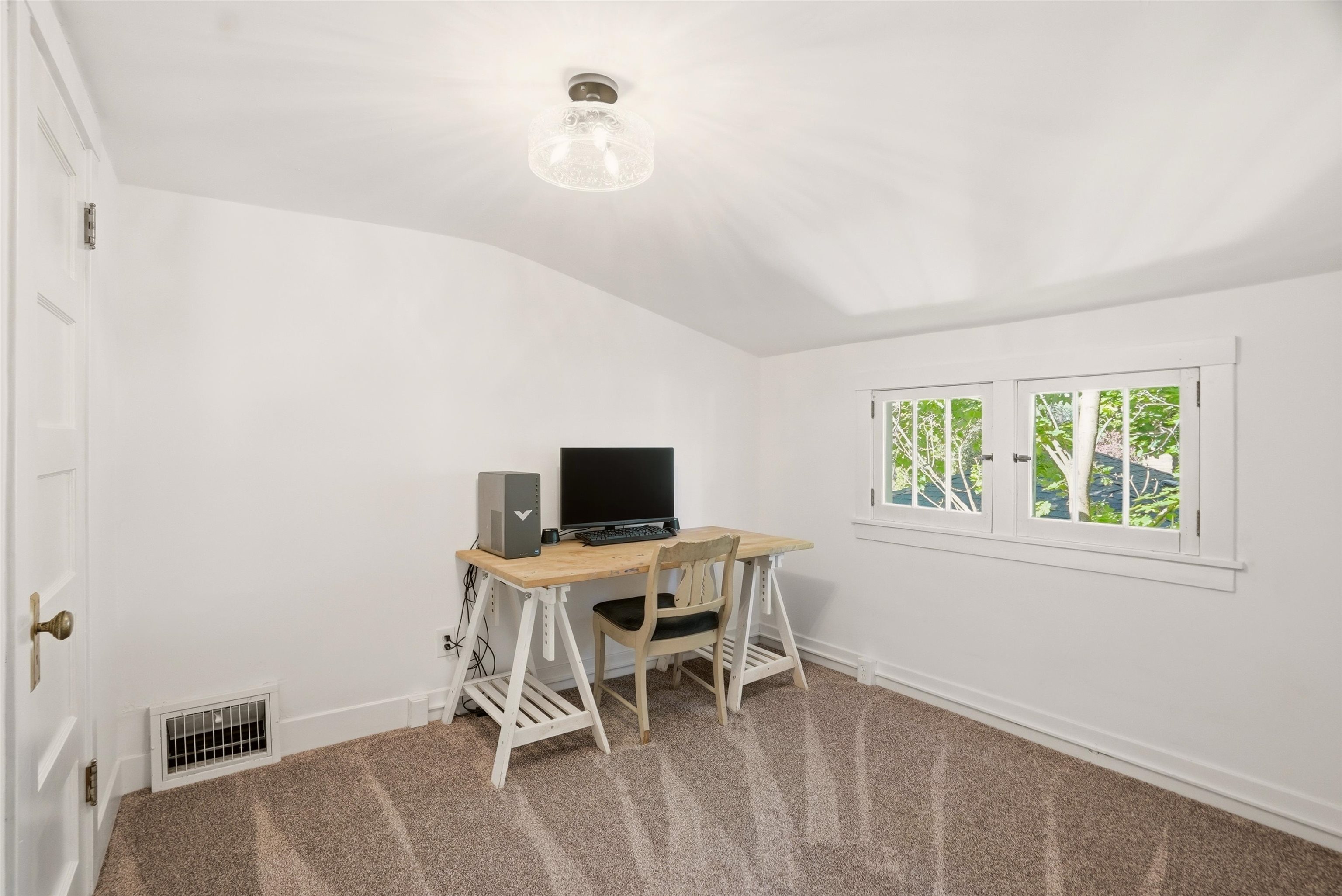 2728 W Gardner Ave - Photo 15