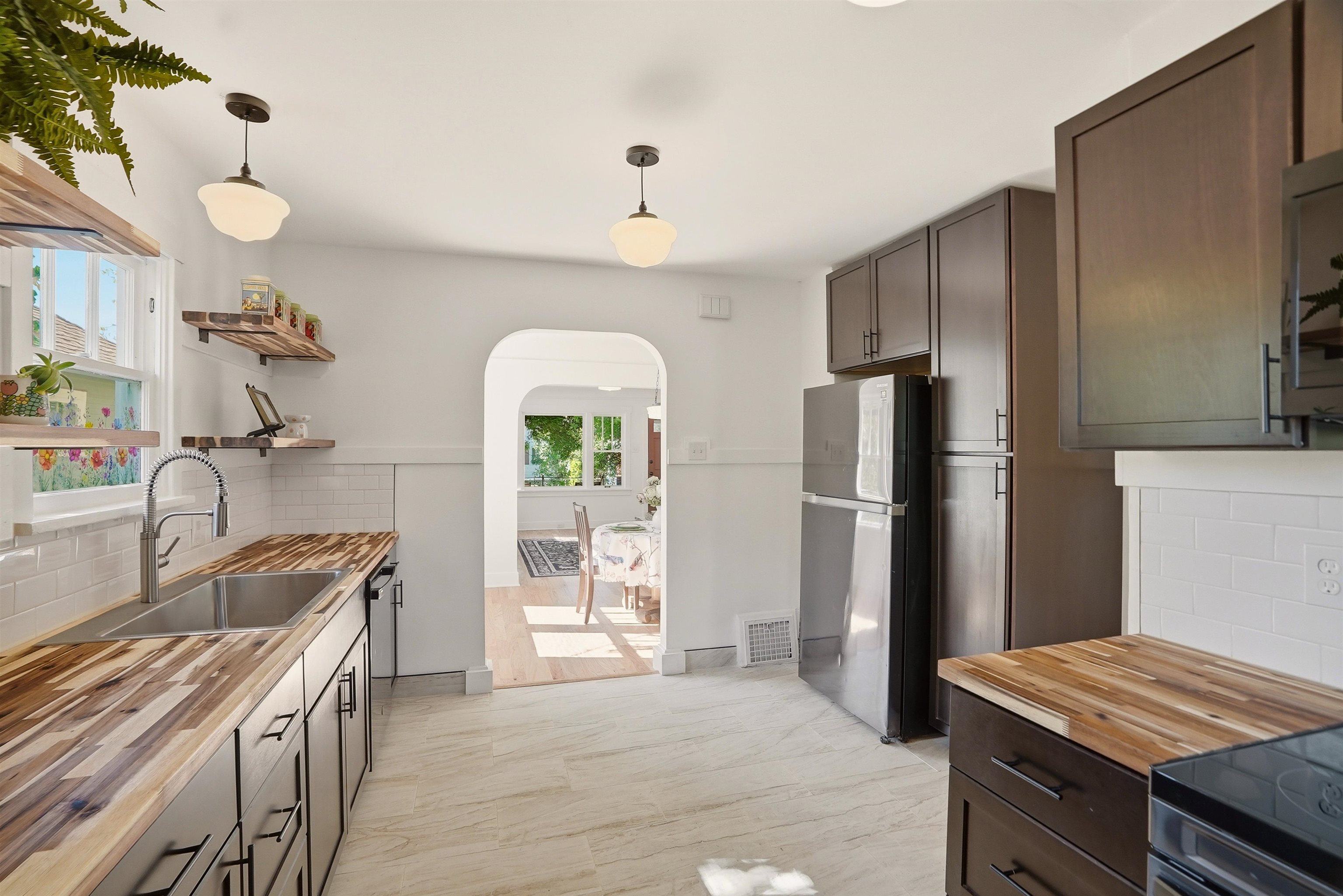 2728 W Gardner Ave - Photo 10