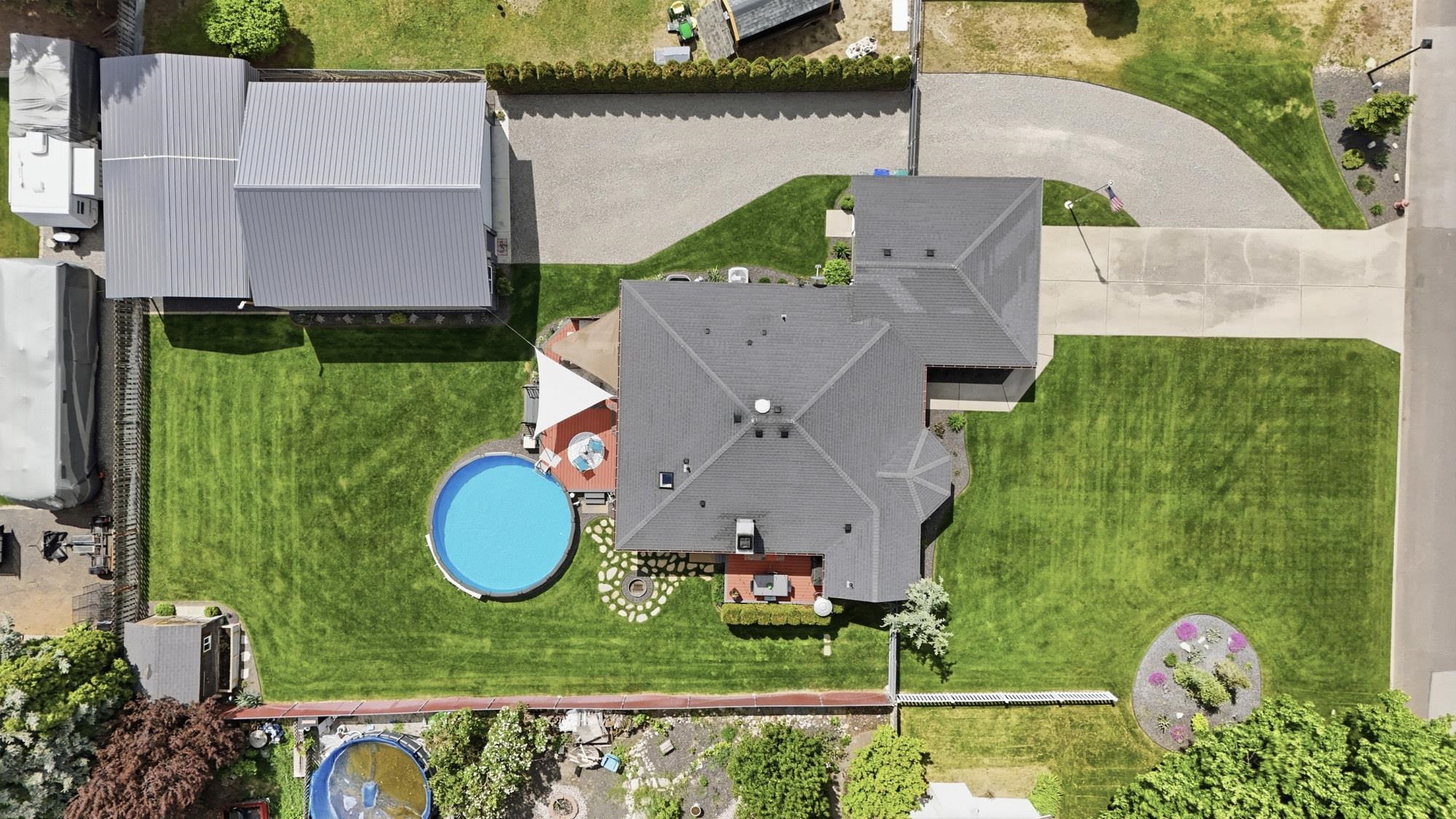 15714 N Gleneden Dr - Photo 2