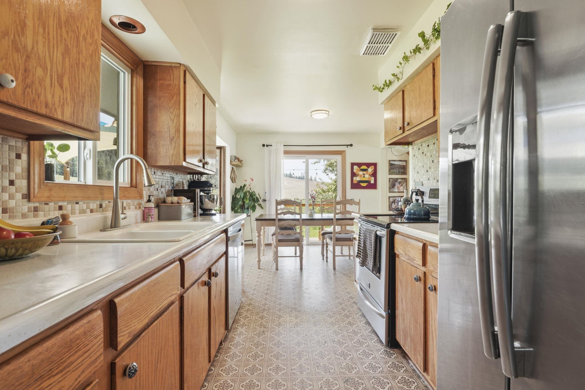 16402 E Macmahan Rd - Photo 5
