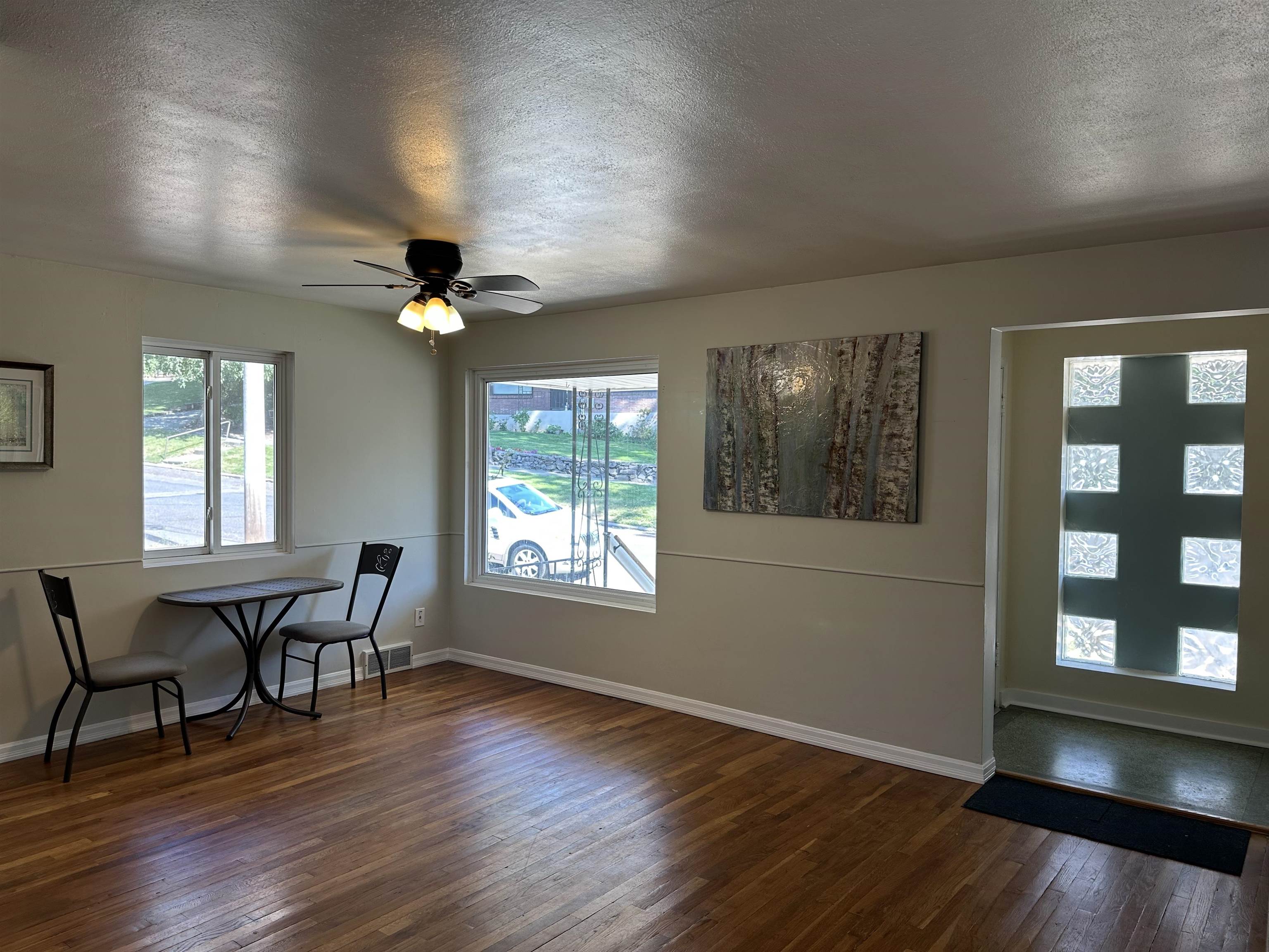 828/820 W 11th Ave - Photo 18