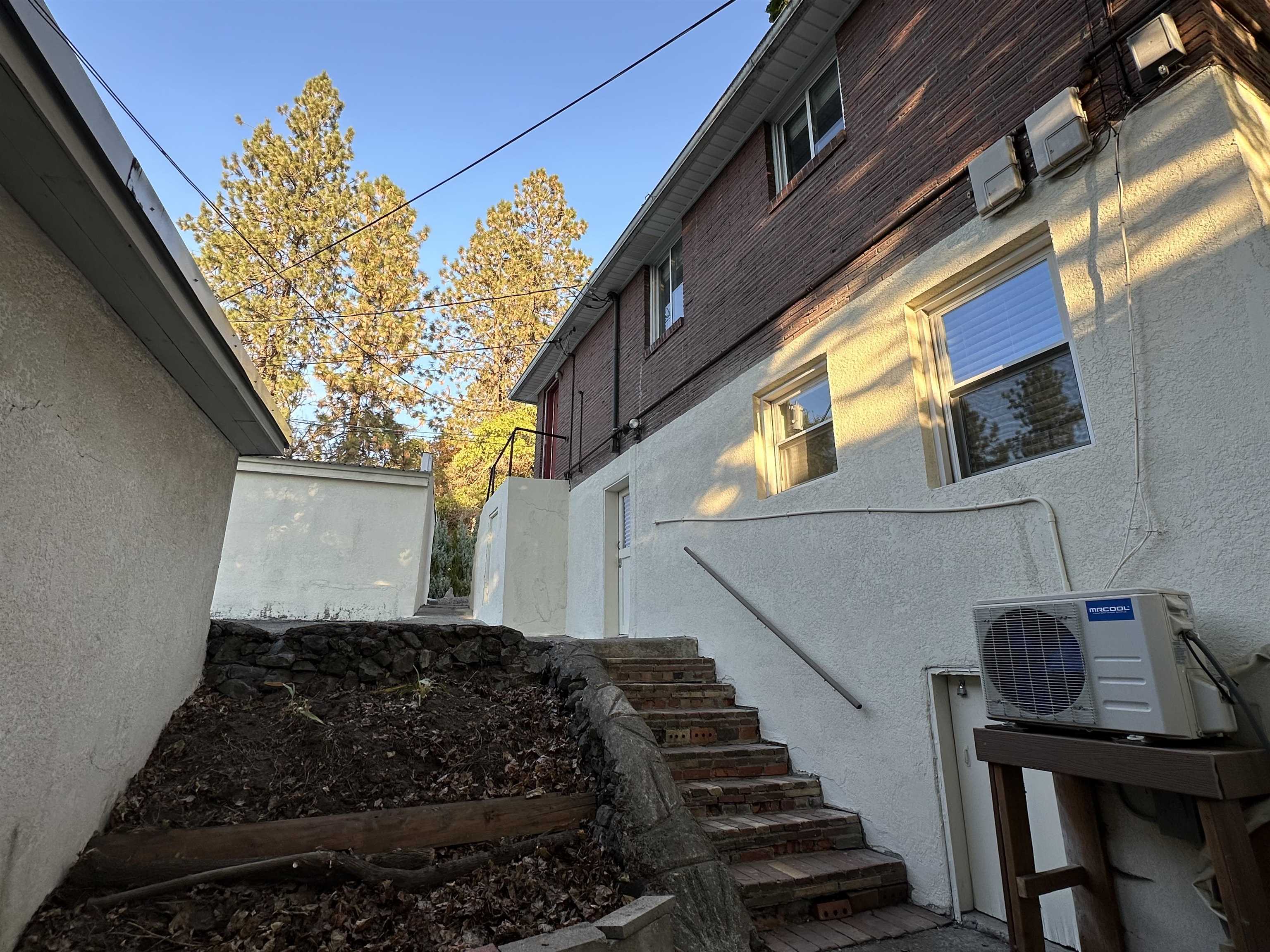 828/820 W 11th Ave - Photo 8