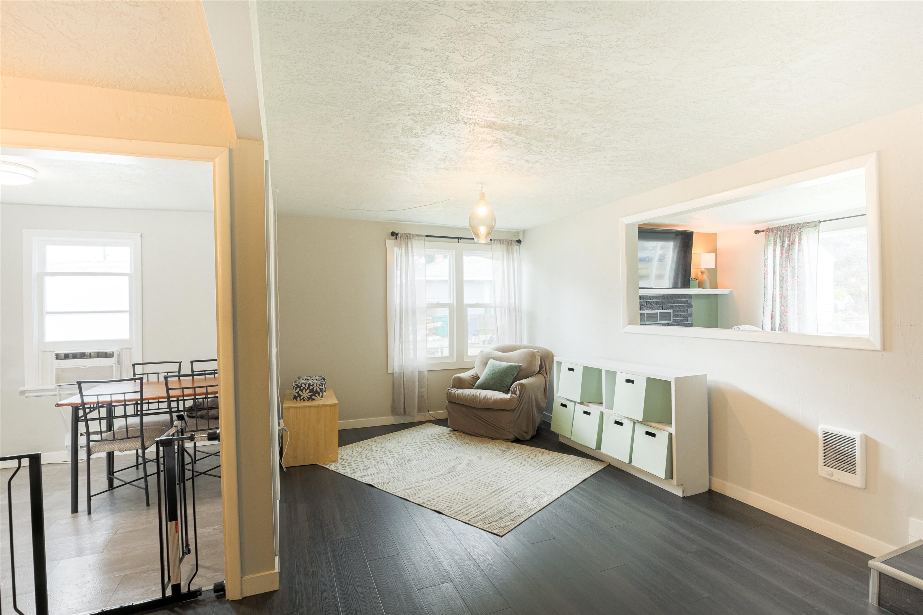 1028 E Queen Ave - Photo 11