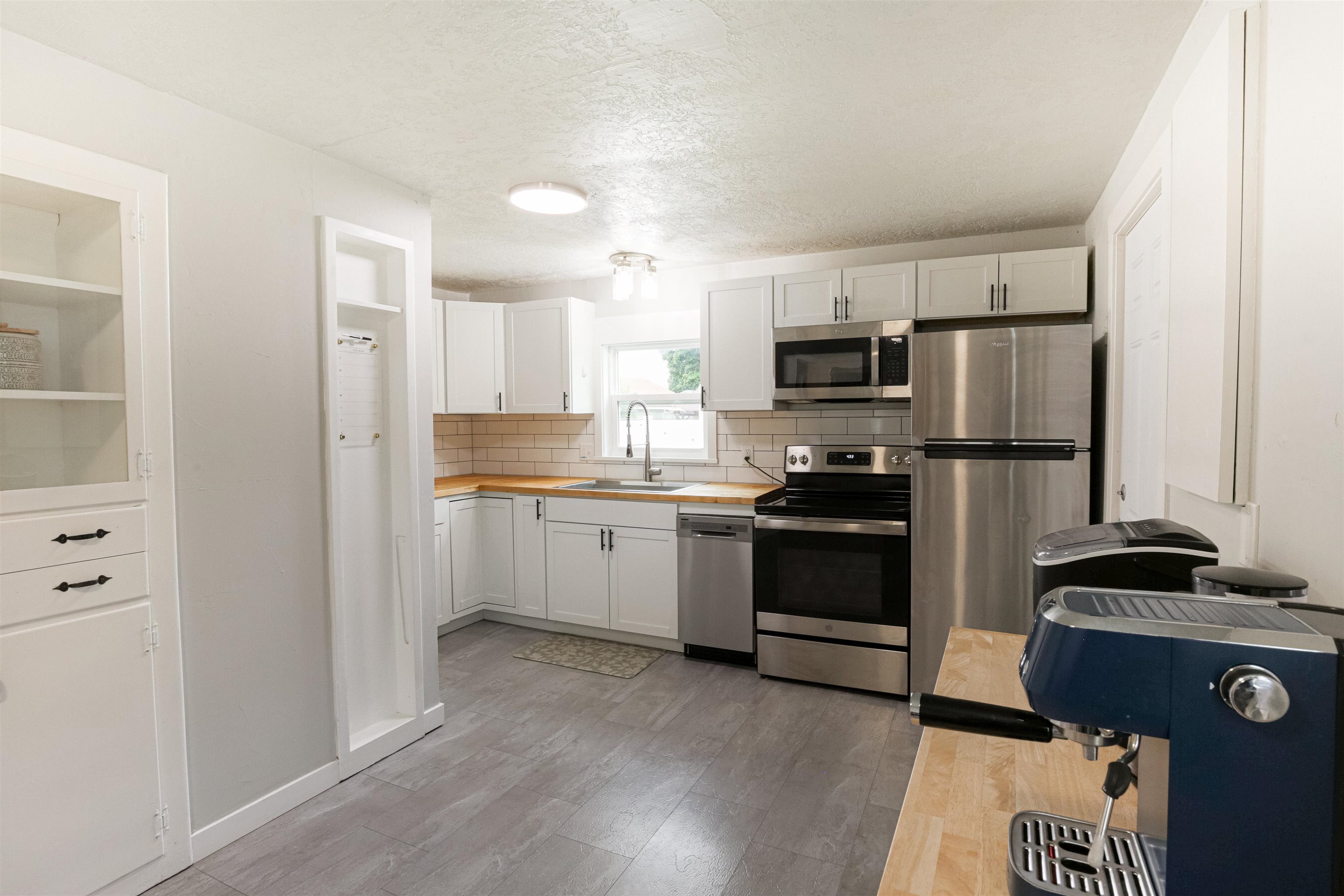 1028 E Queen Ave - Photo 18