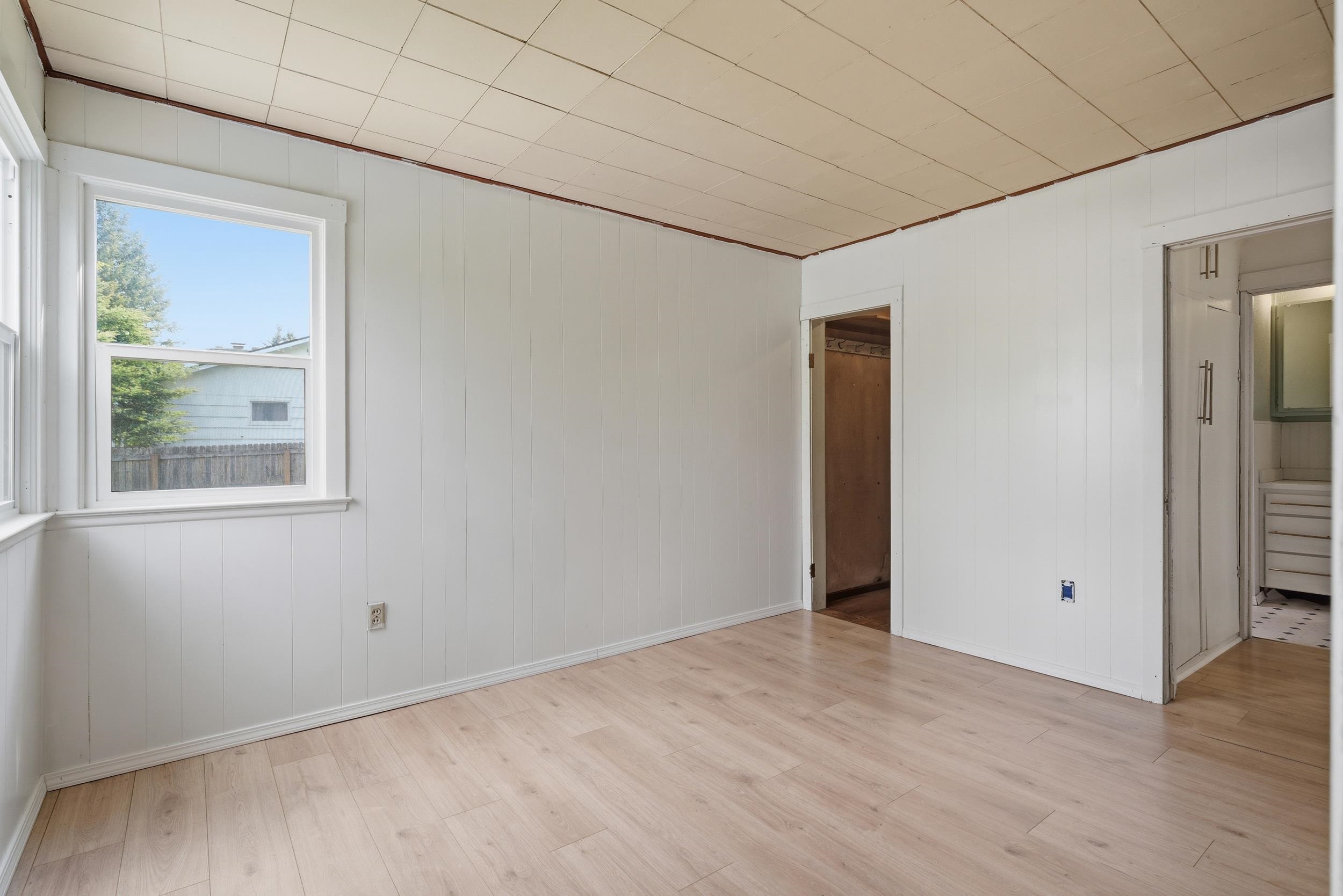 501 Larch St - Photo 13