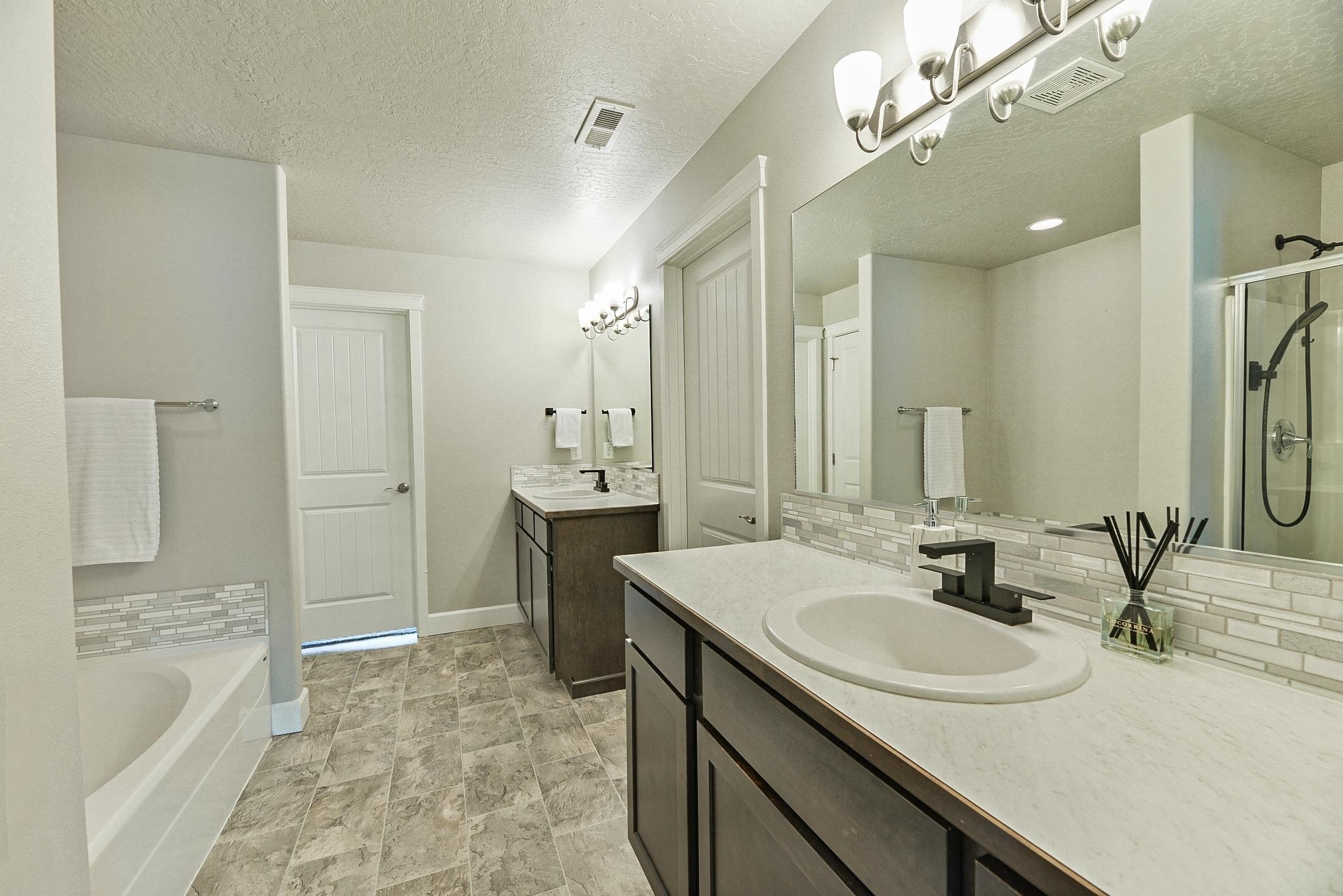2820 W Helens Ln - Photo 18