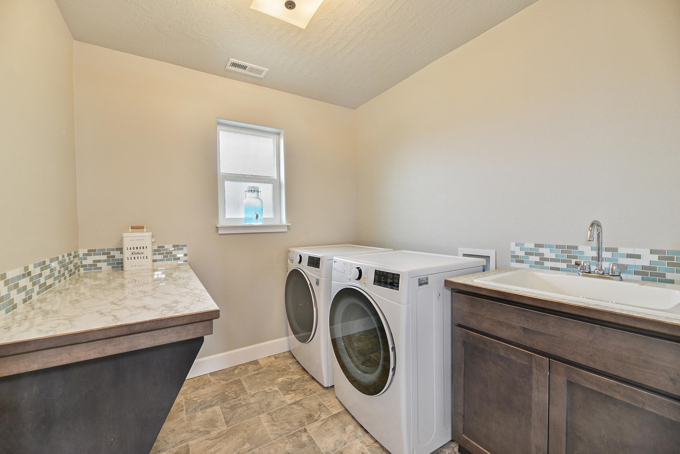 2820 W Helens Ln - Photo 26