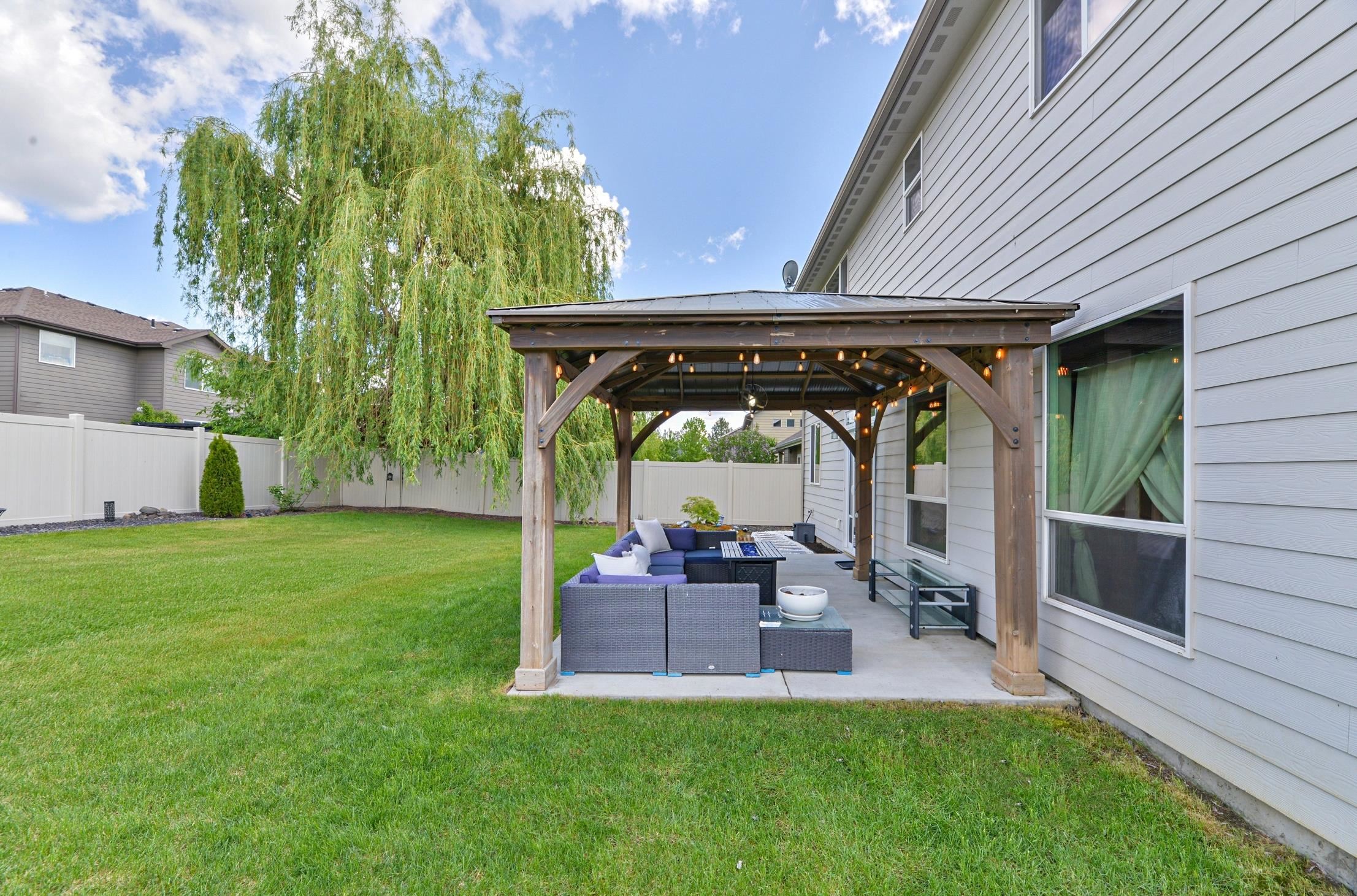 2820 W Helens Ln - Photo 32