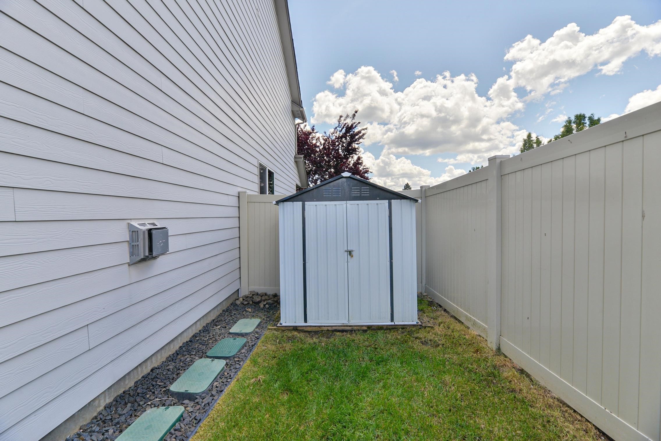 2820 W Helens Ln - Photo 34