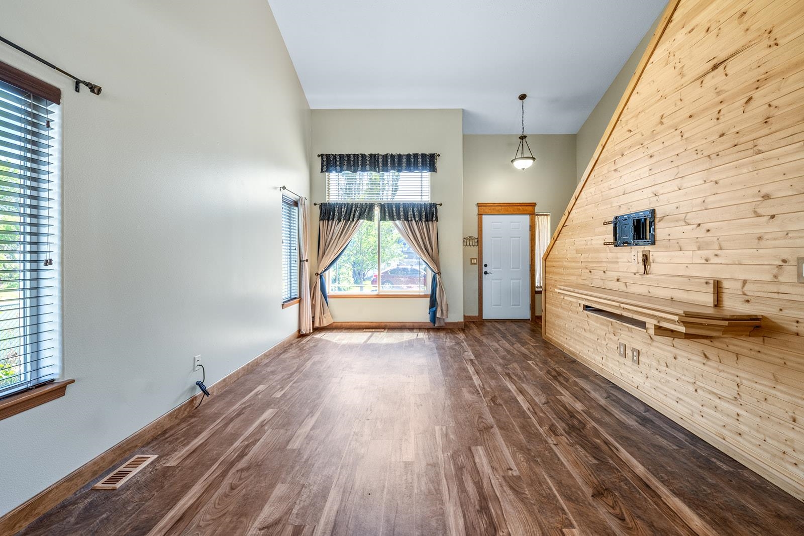 9815 E Springfield Ln - Photo 25