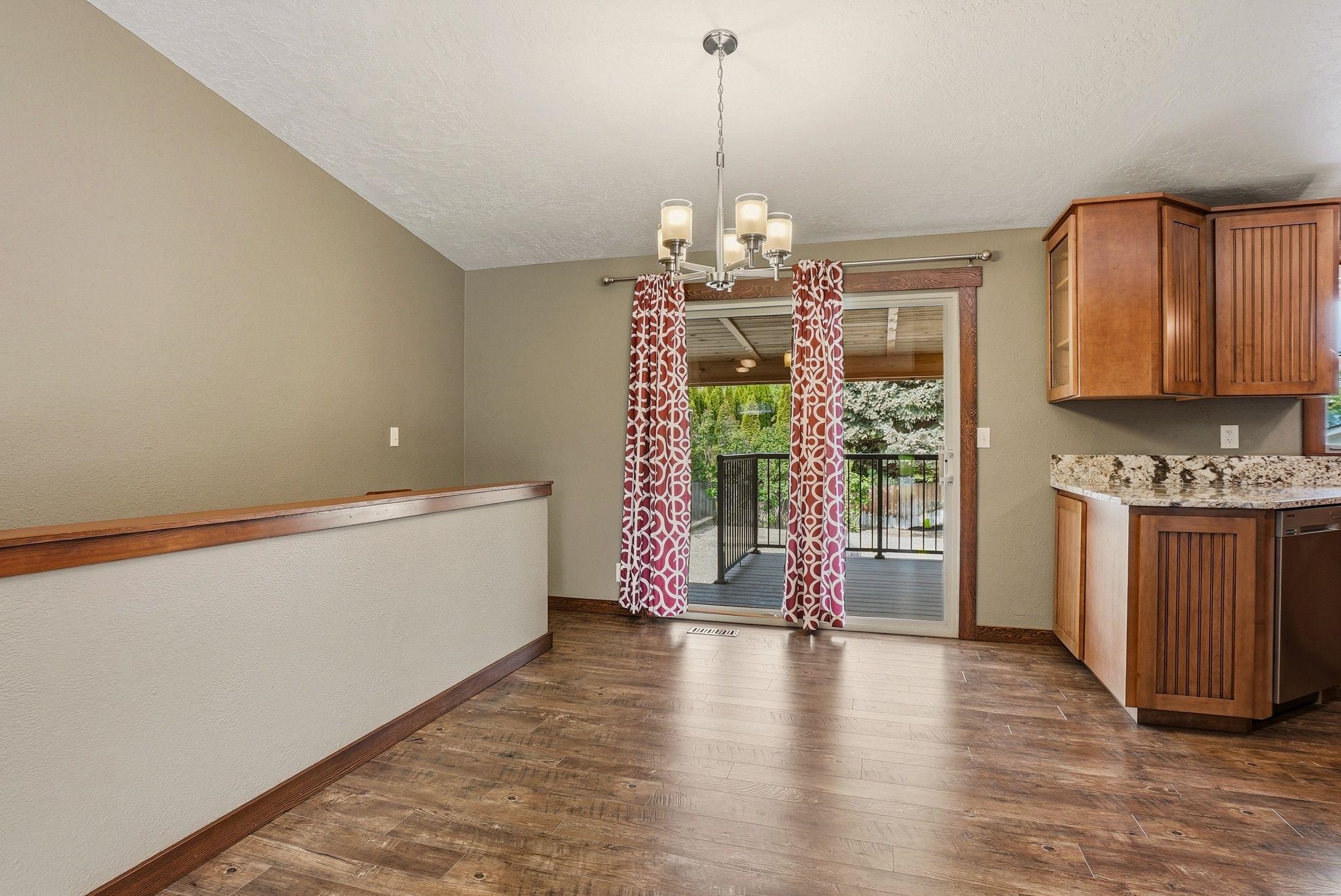 209 N Wright Blvd - Photo 13
