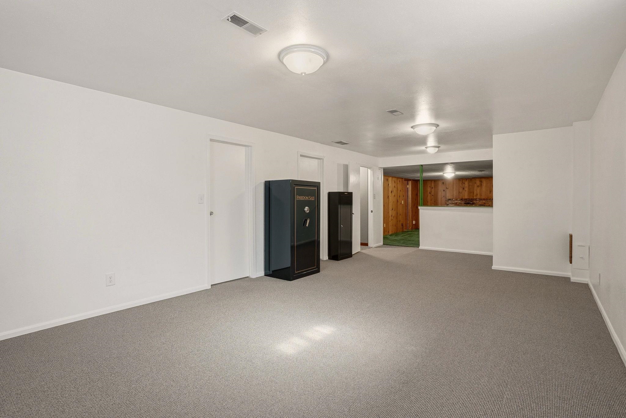 209 N Wright Blvd - Photo 30