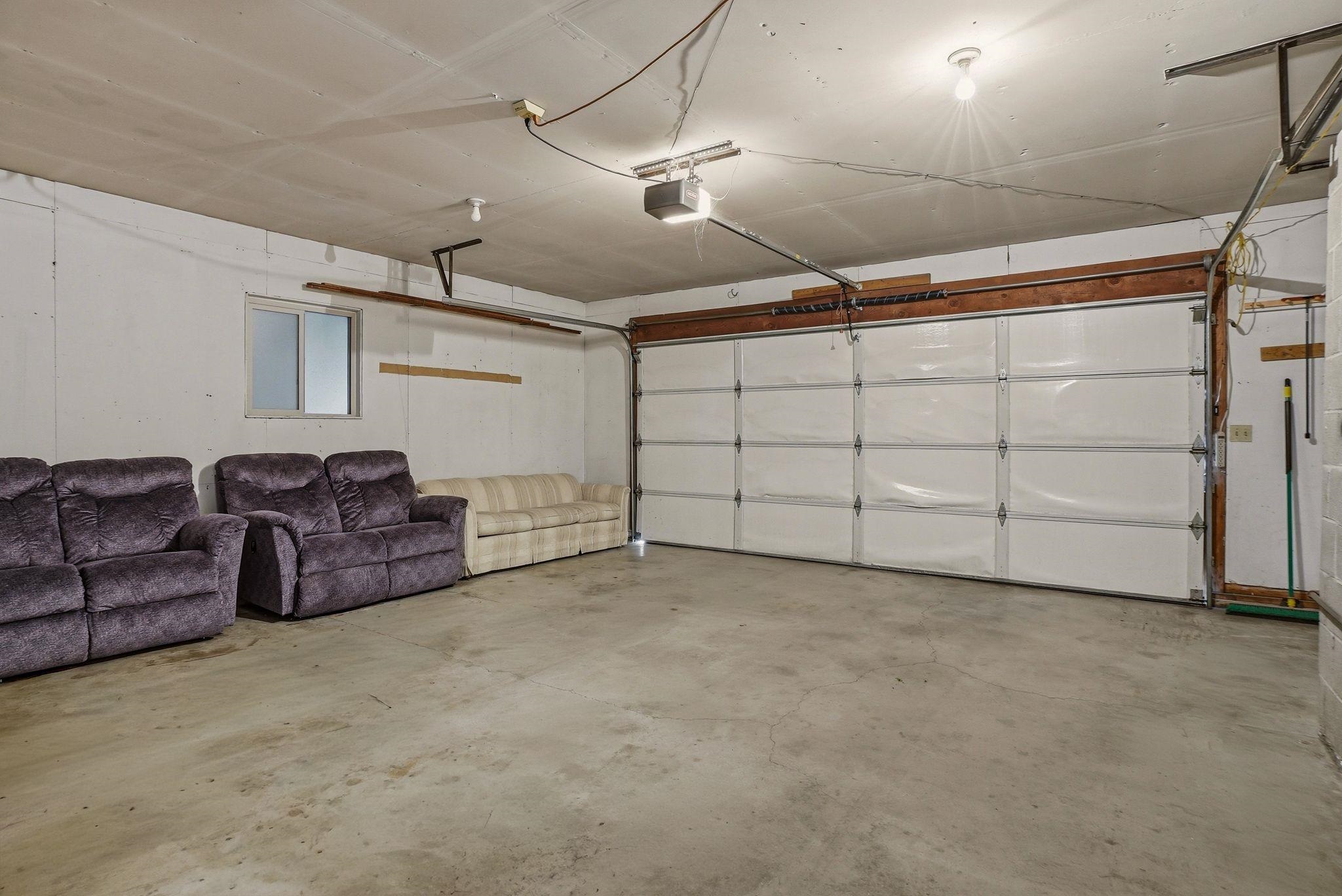 209 N Wright Blvd - Photo 34