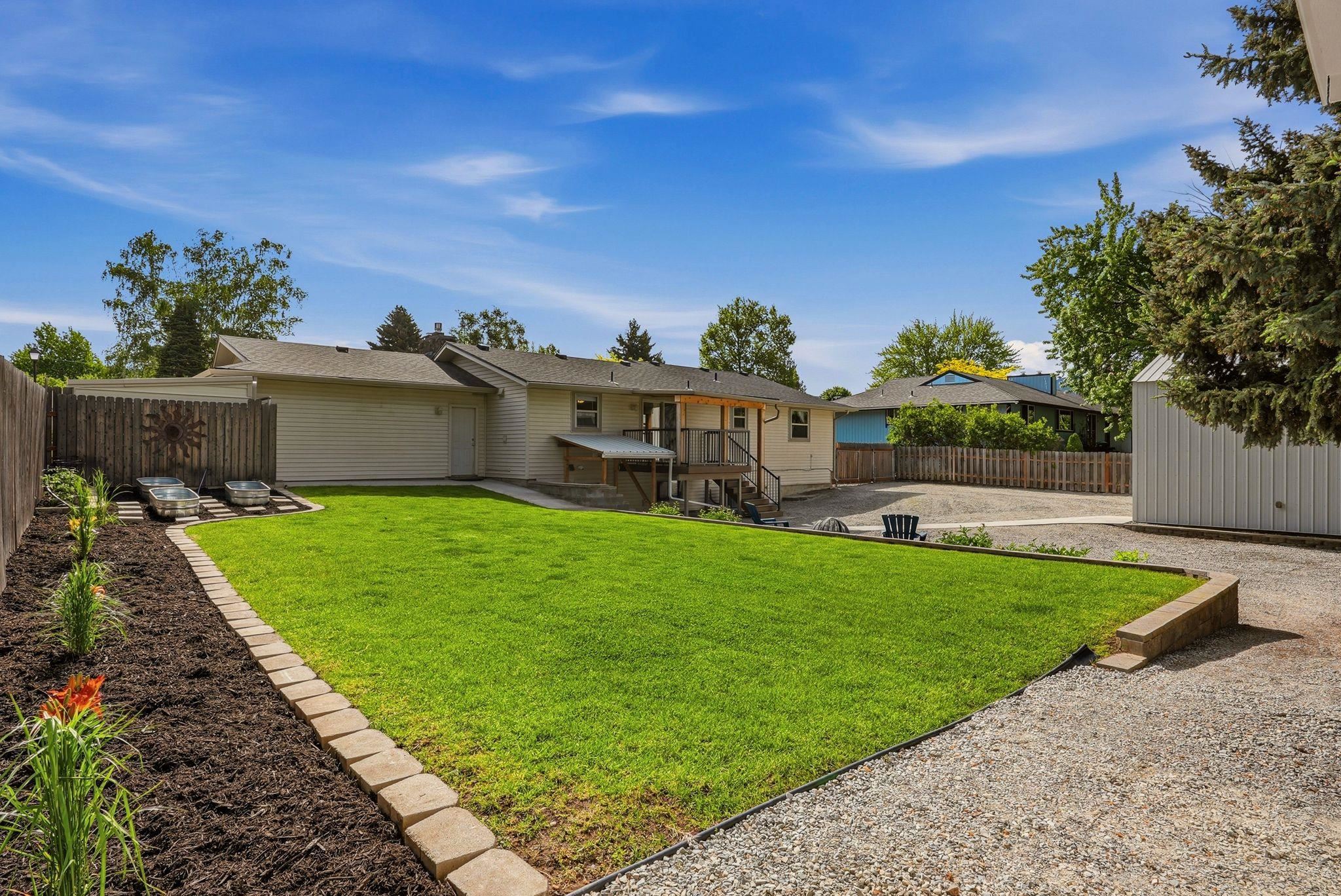 209 N Wright Blvd - Photo 37