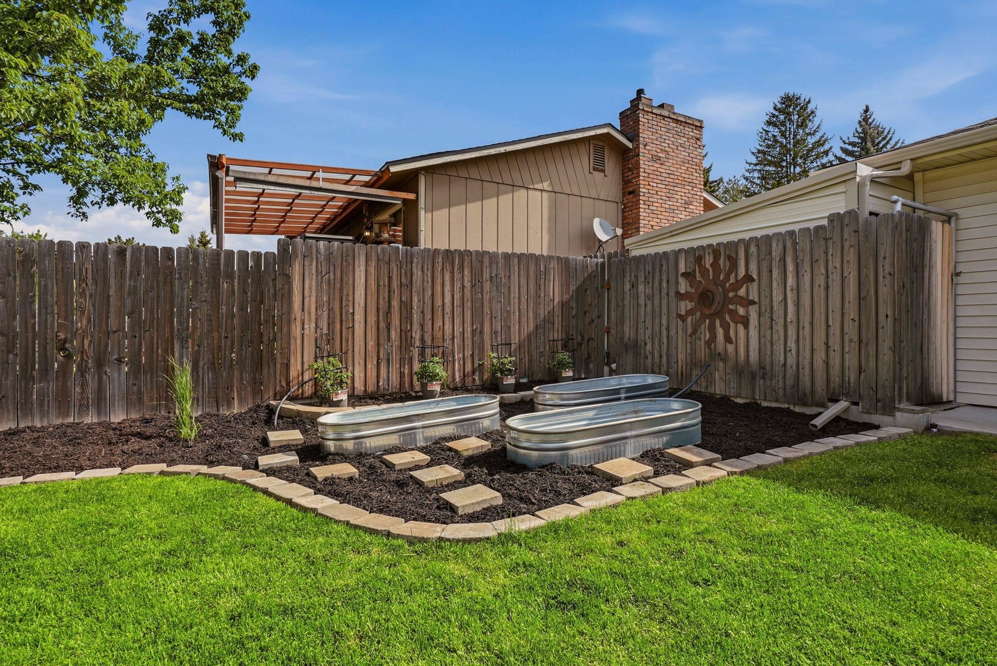 209 N Wright Blvd - Photo 38