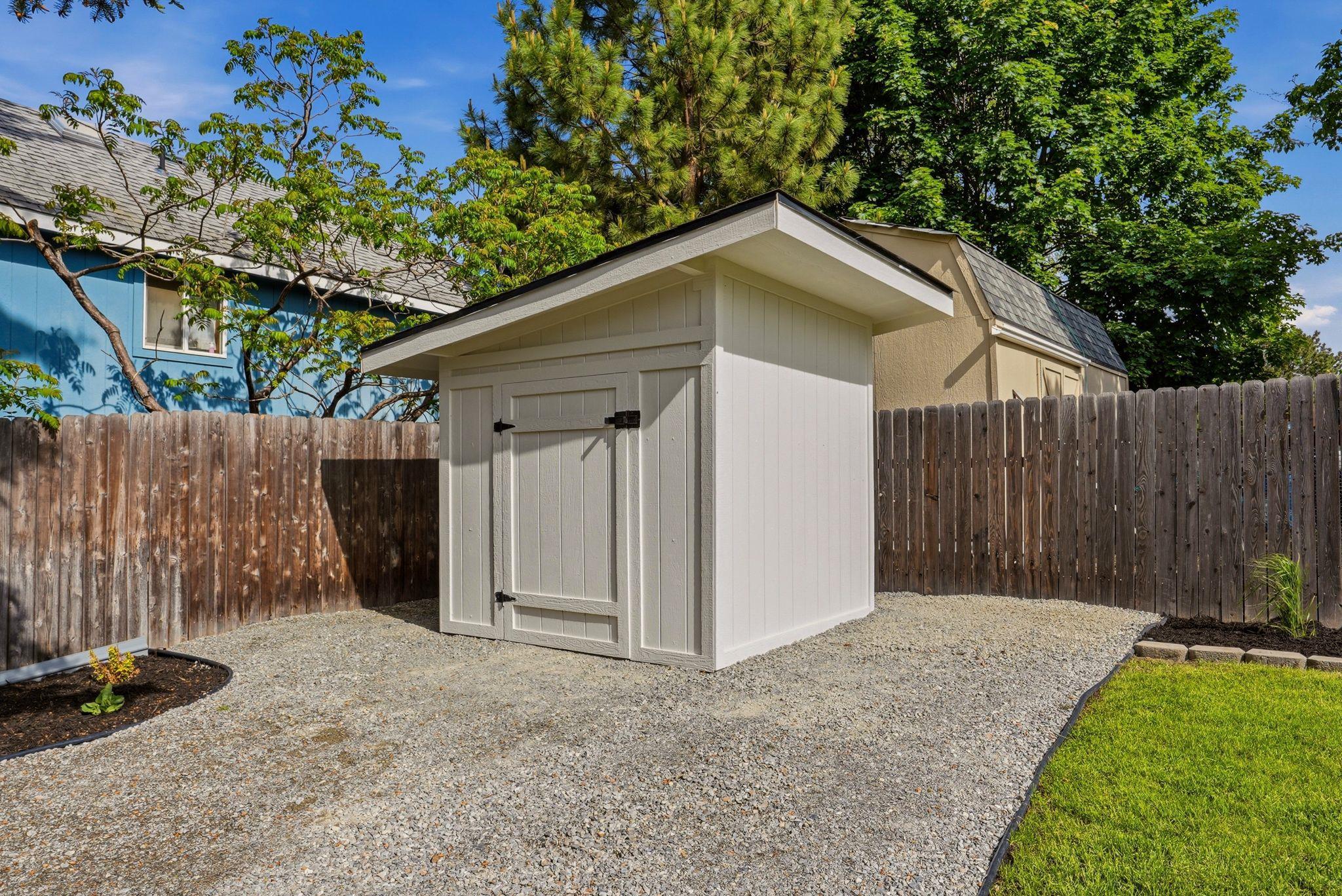 209 N Wright Blvd - Photo 42