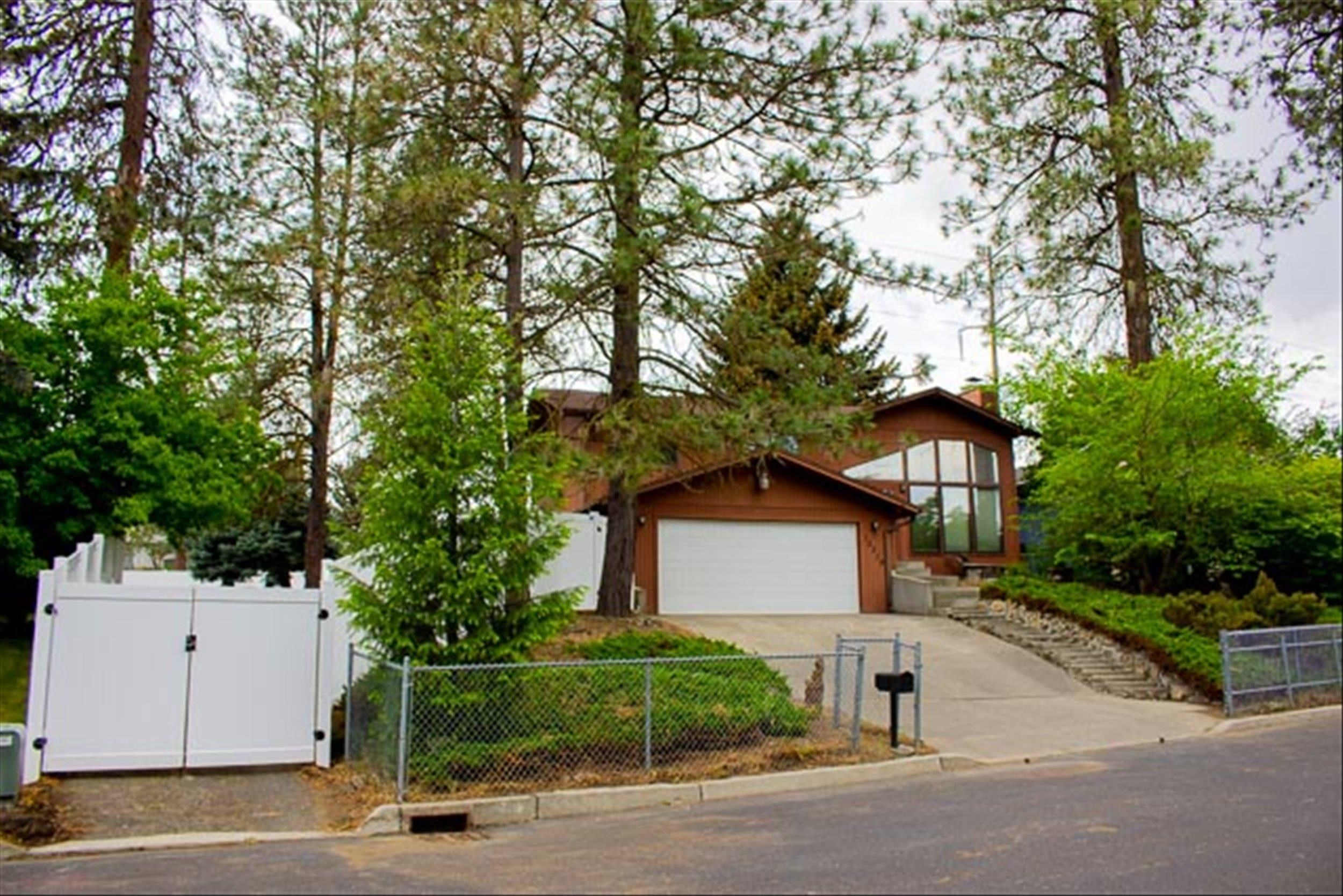 13319 N Emilee Ct - Photo 2