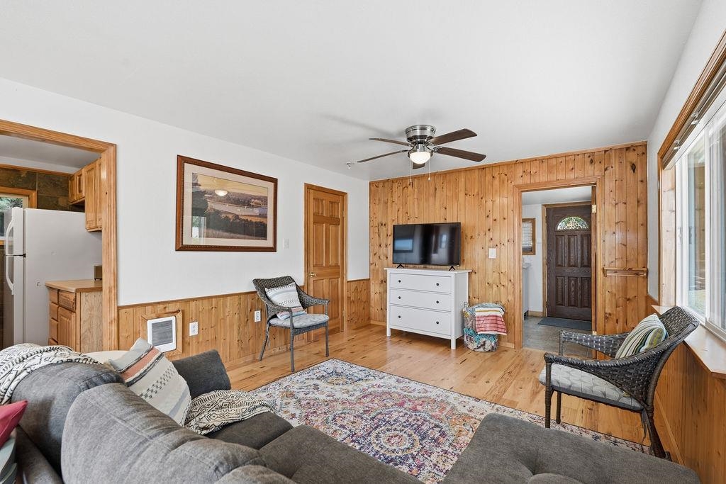 23617 E Beach Ln - Photo 5