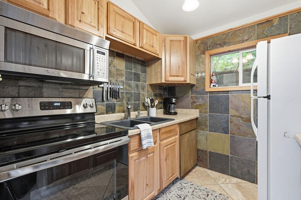 23617 E Beach Ln - Photo 7