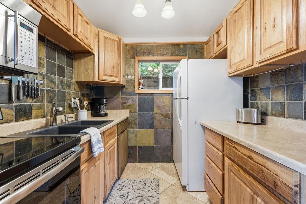 23617 E Beach Ln - Photo 8
