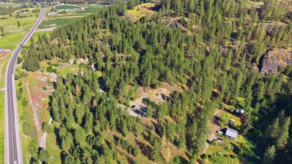 1763 K Hwy 395 - Photo 10