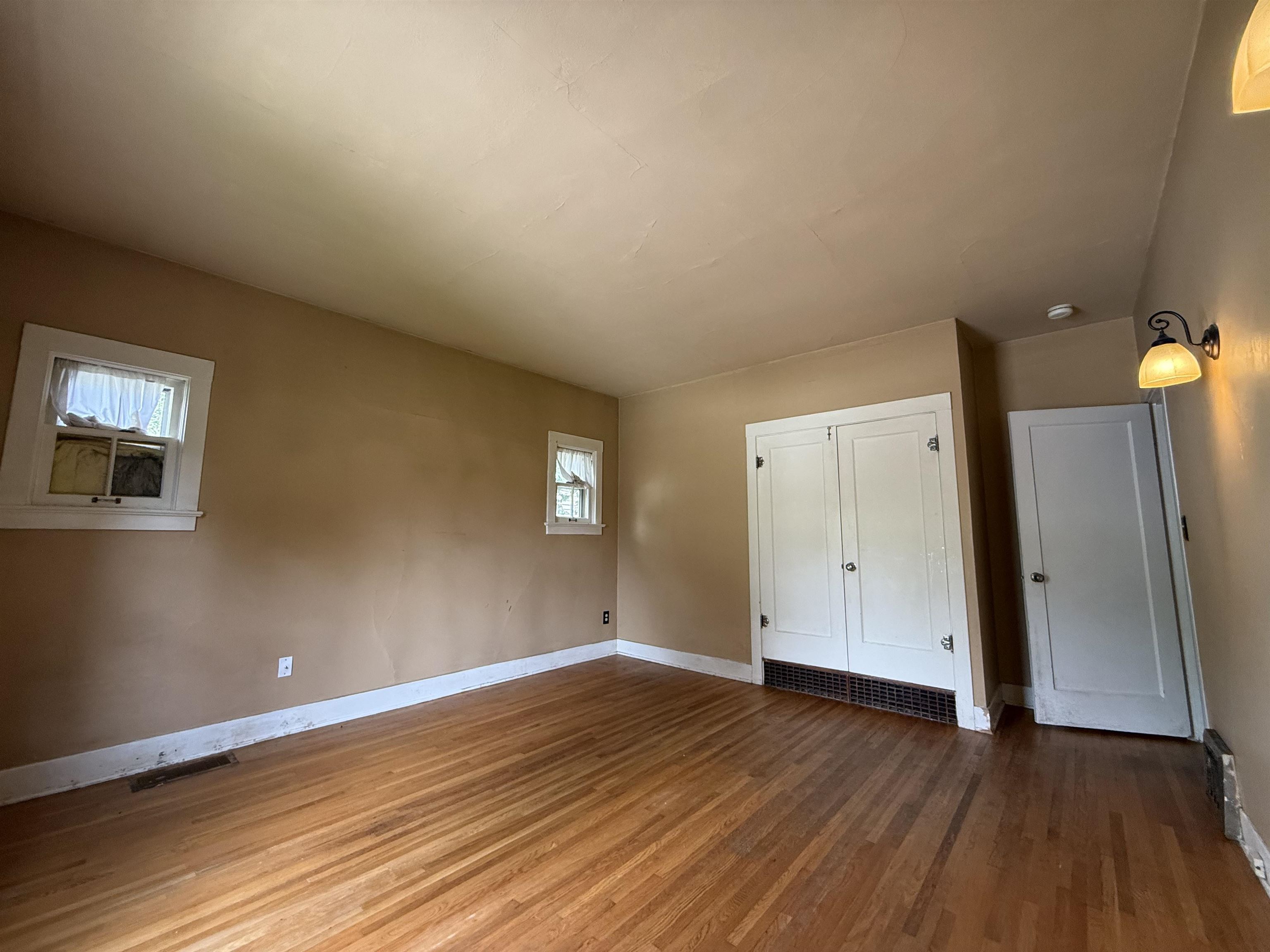 321 E 28th Ave - Photo 11
