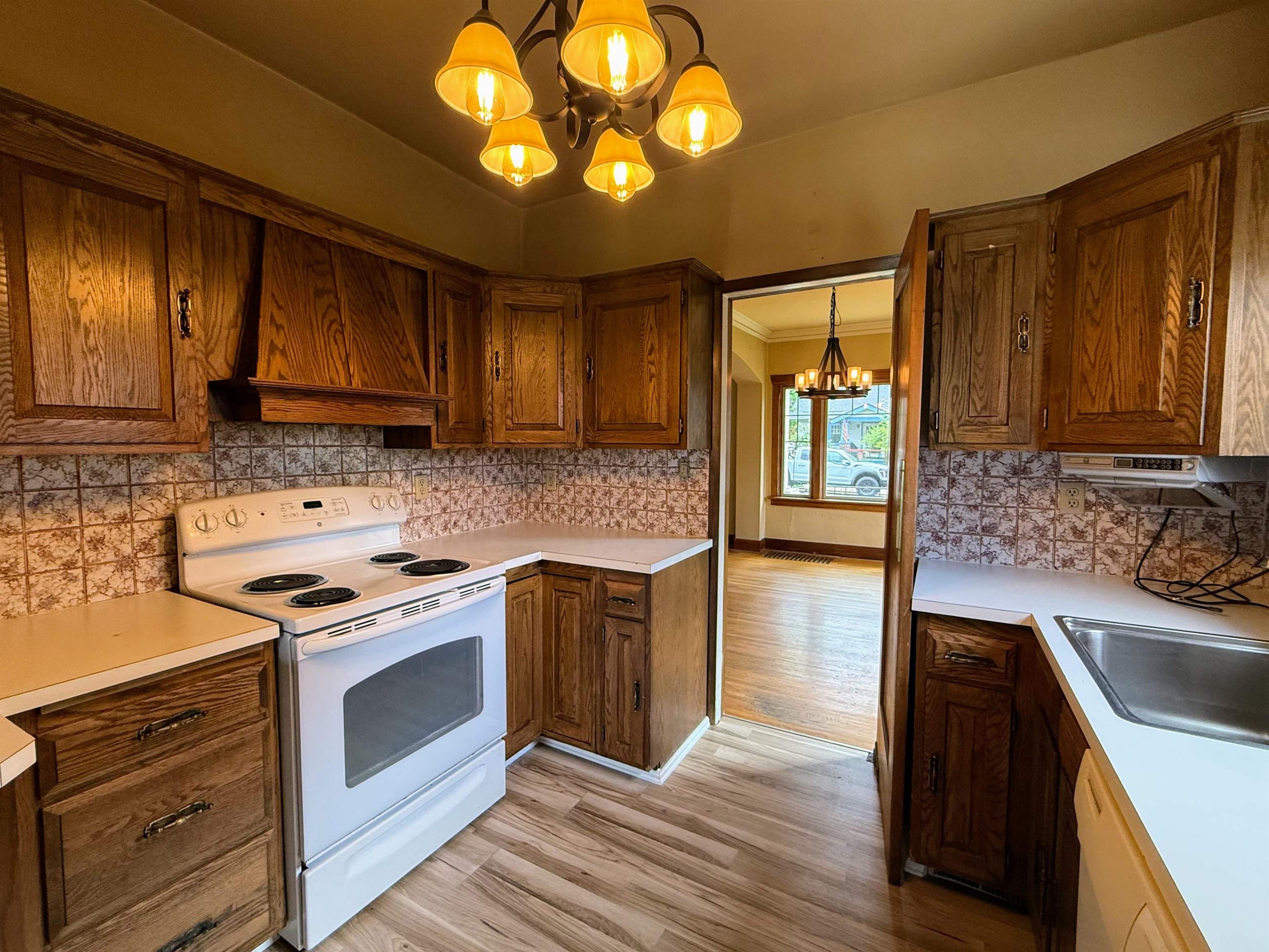 321 E 28th Ave - Photo 7
