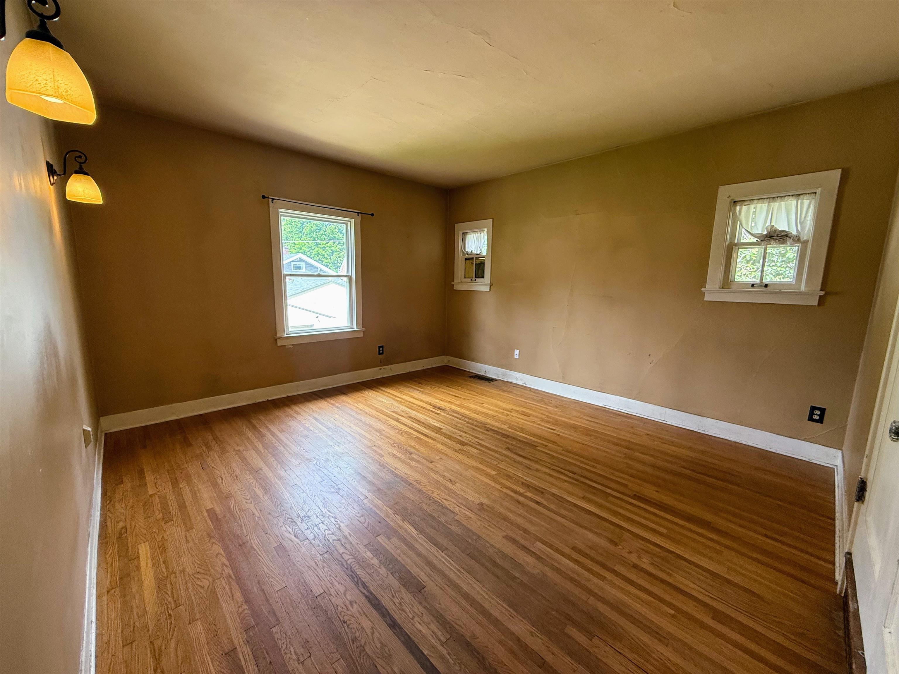 321 E 28th Ave - Photo 10