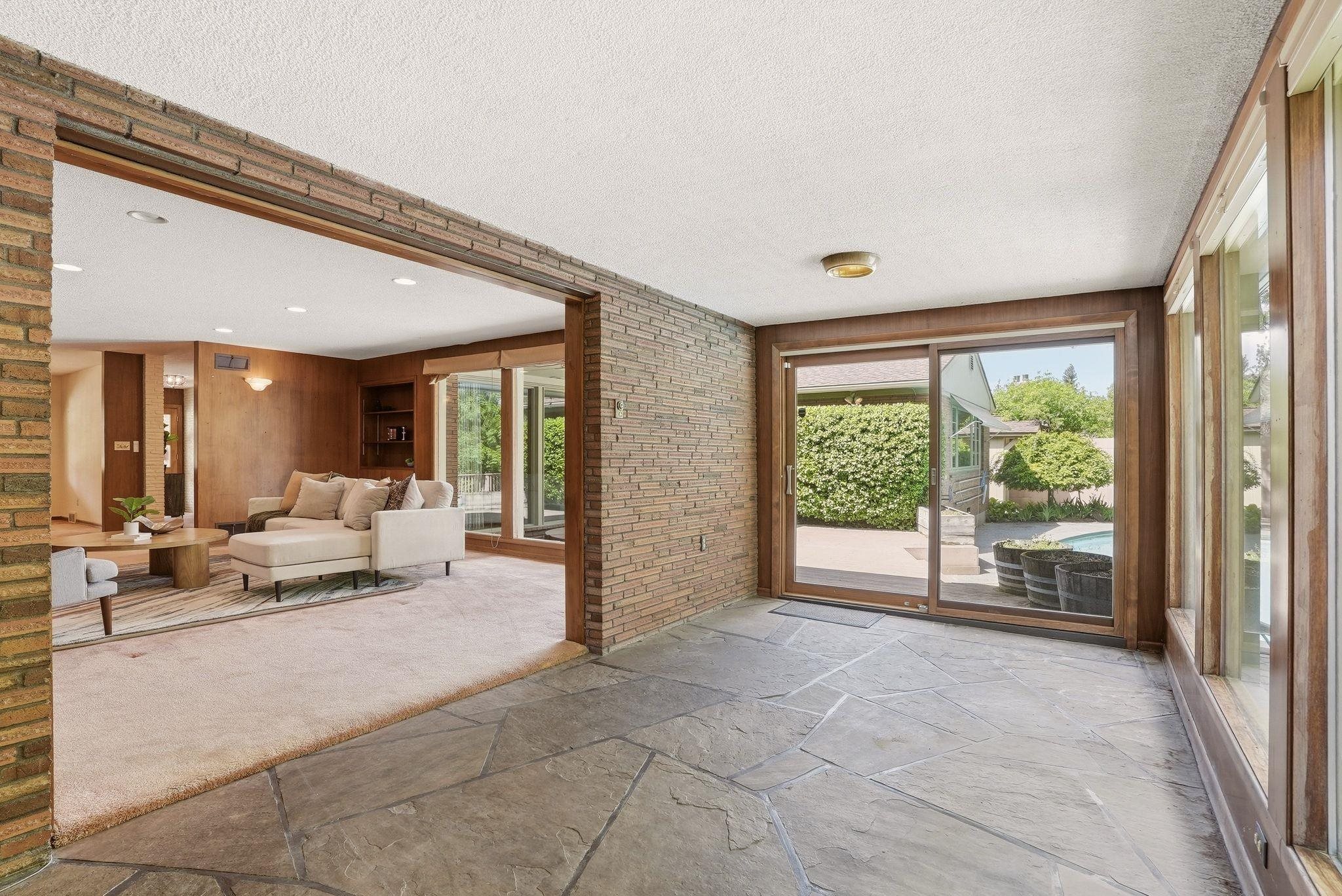 2417 S Helena Ct - Photo 16