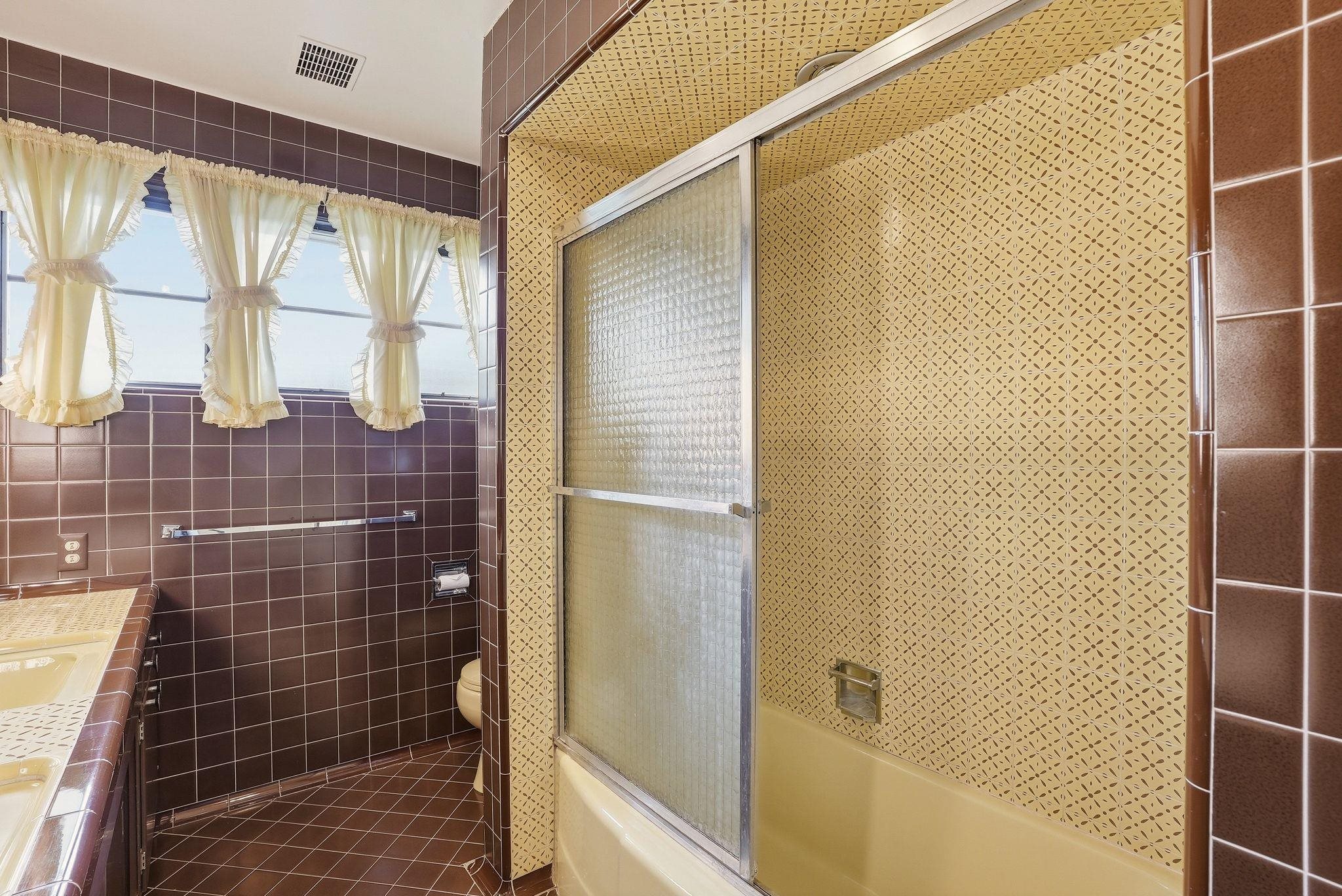 2417 S Helena Ct - Photo 26